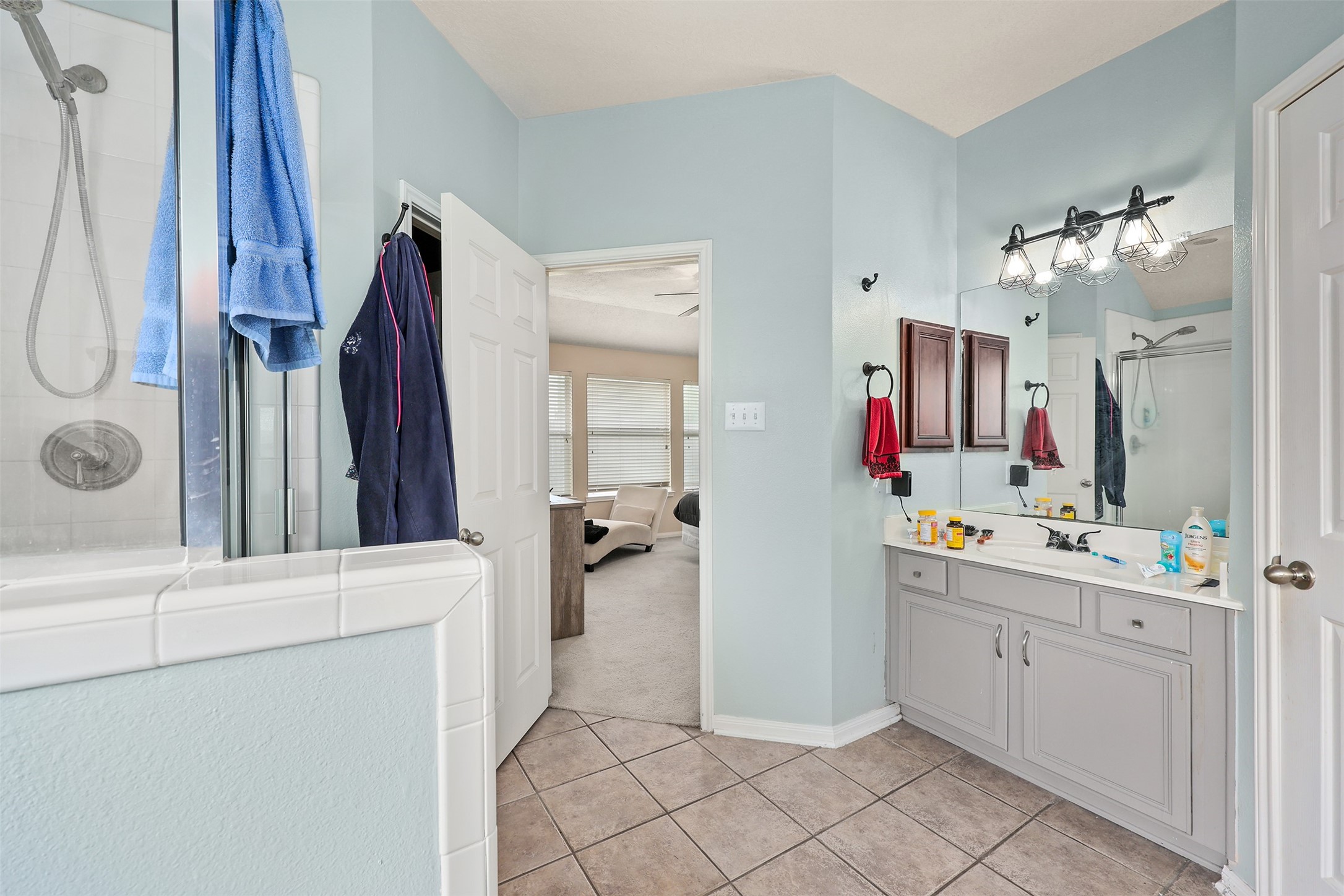 4906 Chase Stone Drive, Bacliff, TX 77518