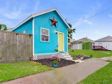 3917 Winnie Street, Galveston, TX 77550