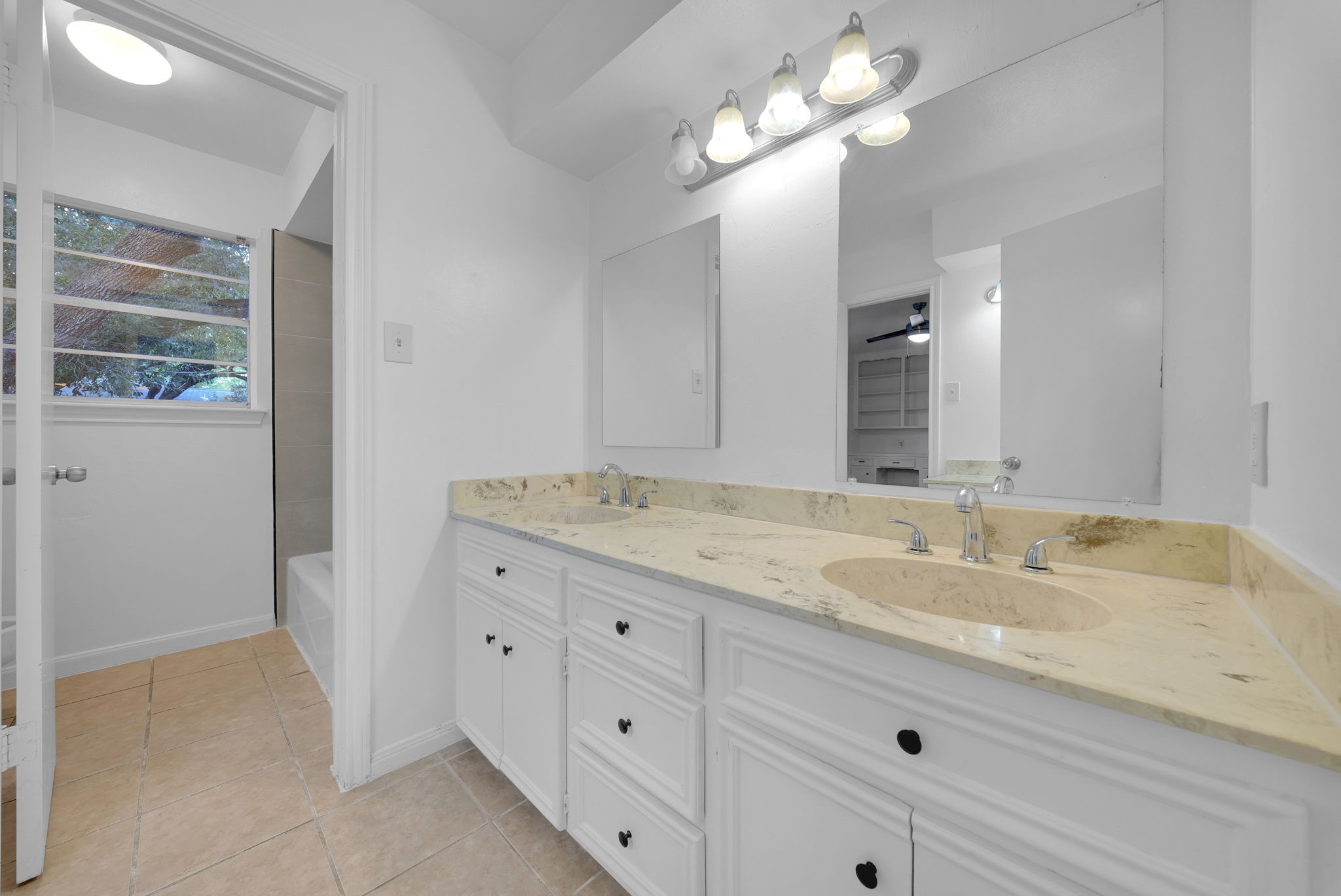 10806 Creektree Drive, Houston, TX 77070