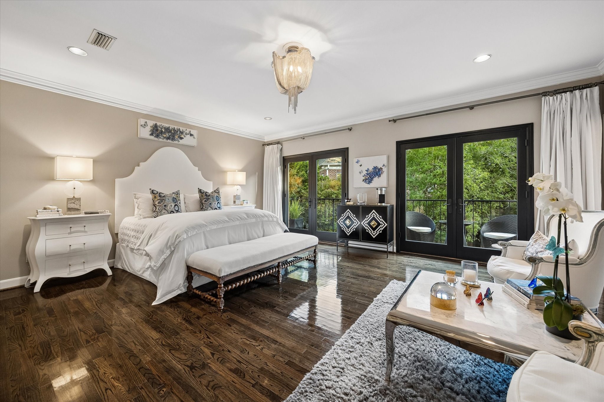 The Suite is spacious enough to accommodate your oversized furniture and art with plenty of room for a Sitting Area and/or an Office. The two sets of French doors...