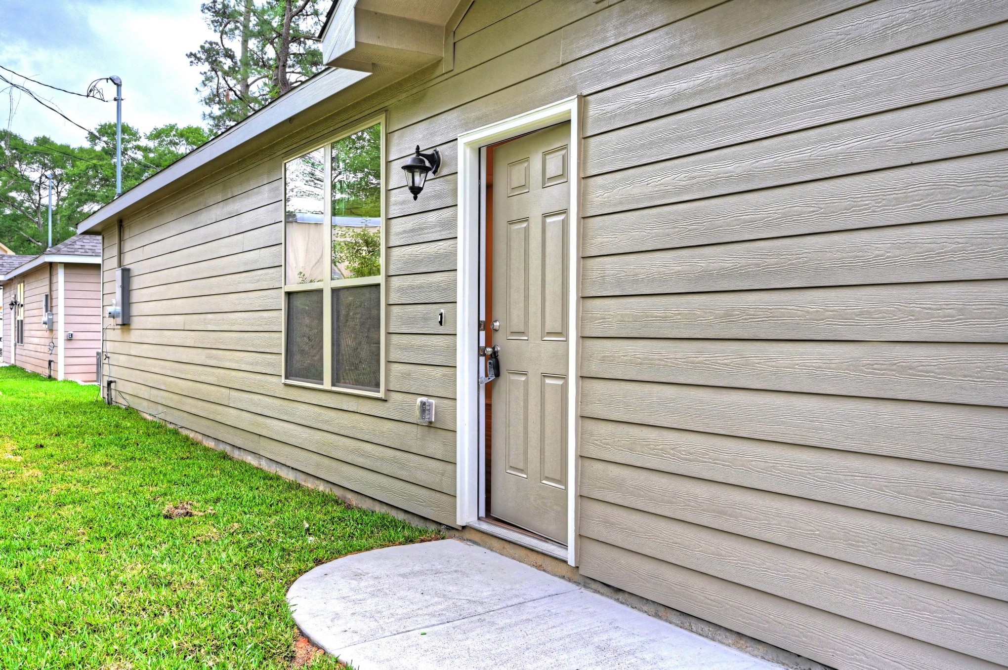 9595 DARKWOOD Street, Willis, TX 77318 9595 DARKWOOD Street, Willis, TX 77318