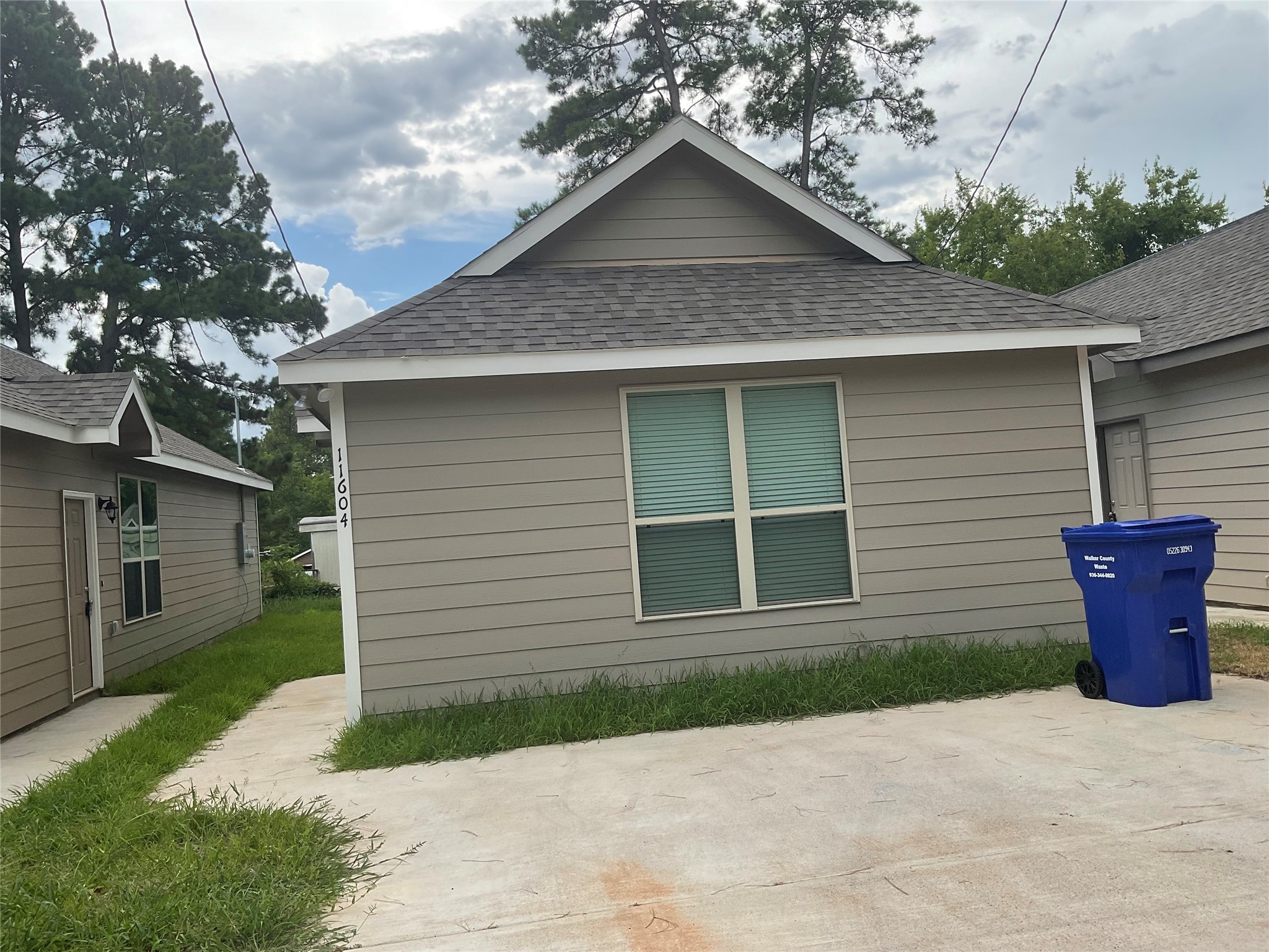 9595 DARKWOOD Street, Willis, TX 77318