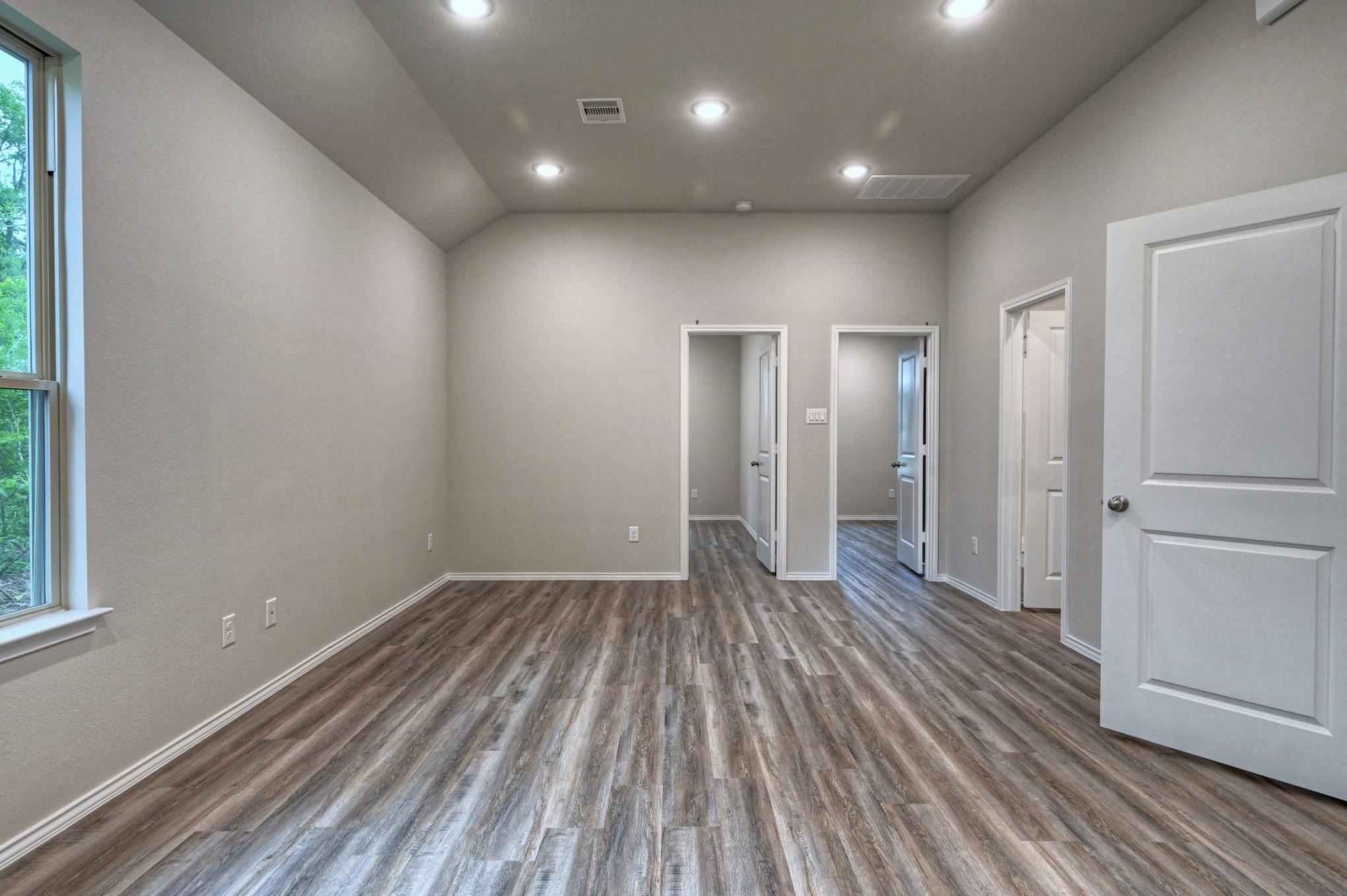 9595 DARKWOOD Street, Willis, TX 77318 9595 DARKWOOD Street, Willis, TX 77318