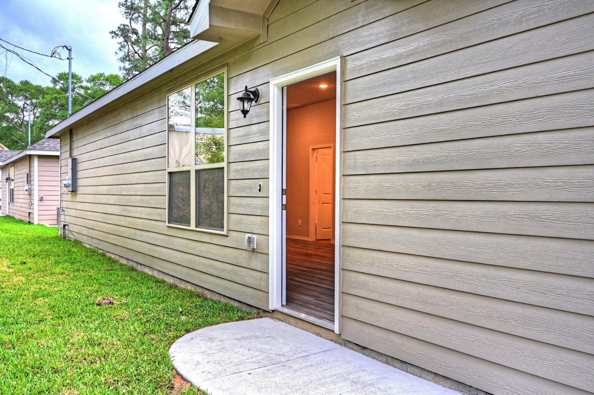 9595 DARKWOOD Street, Willis, TX 77318 9595 DARKWOOD Street, Willis, TX 77318