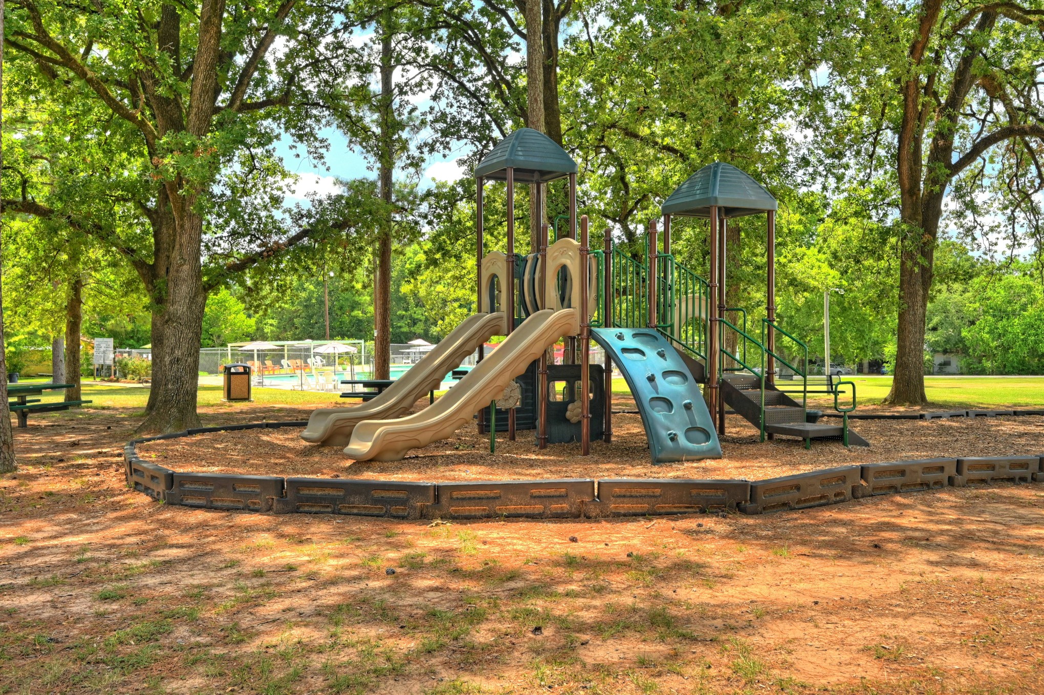 9595 DARKWOOD Street, Willis, TX 77318