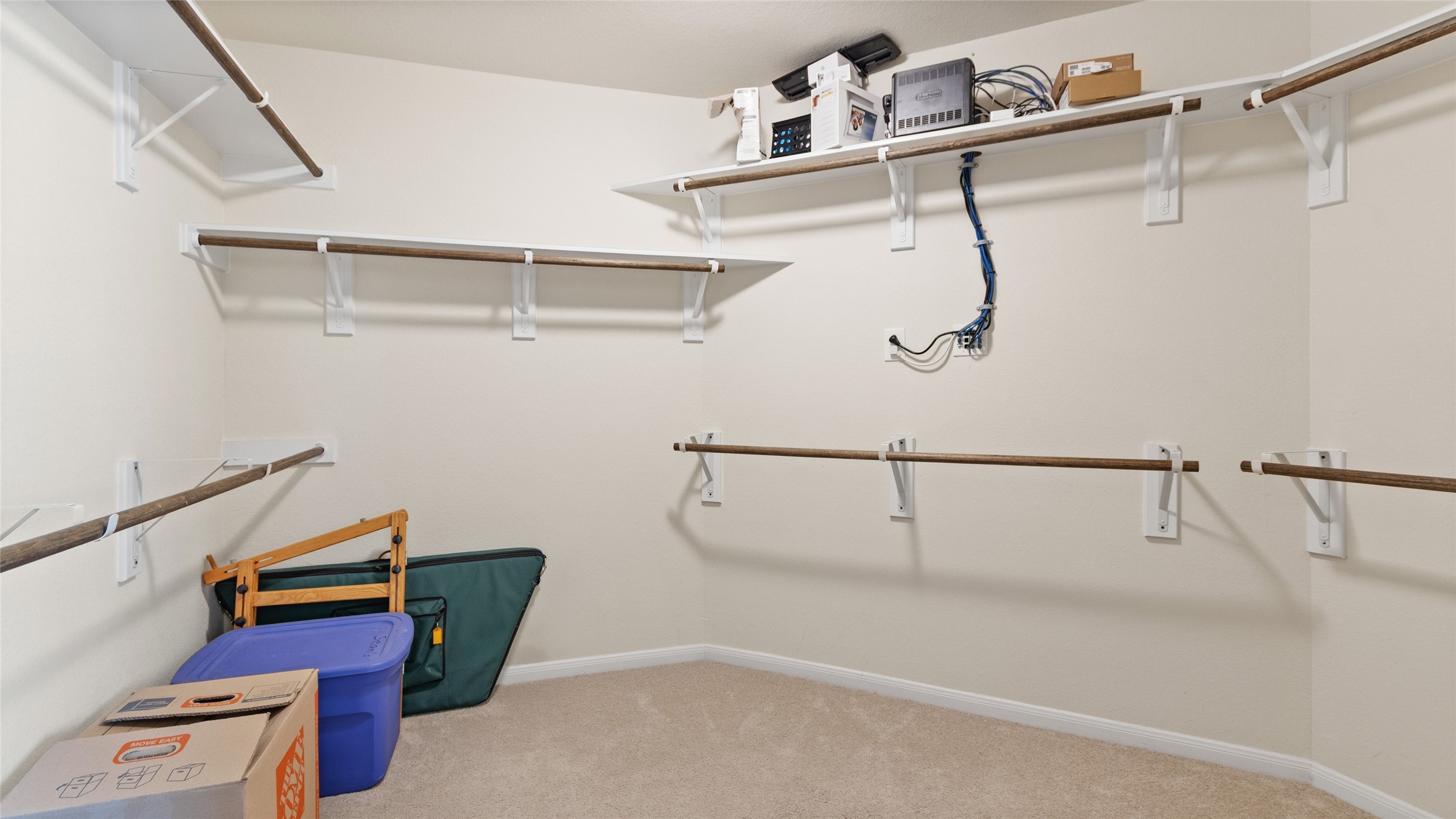 Double Sinks, Soaking Tub & Separate Shower