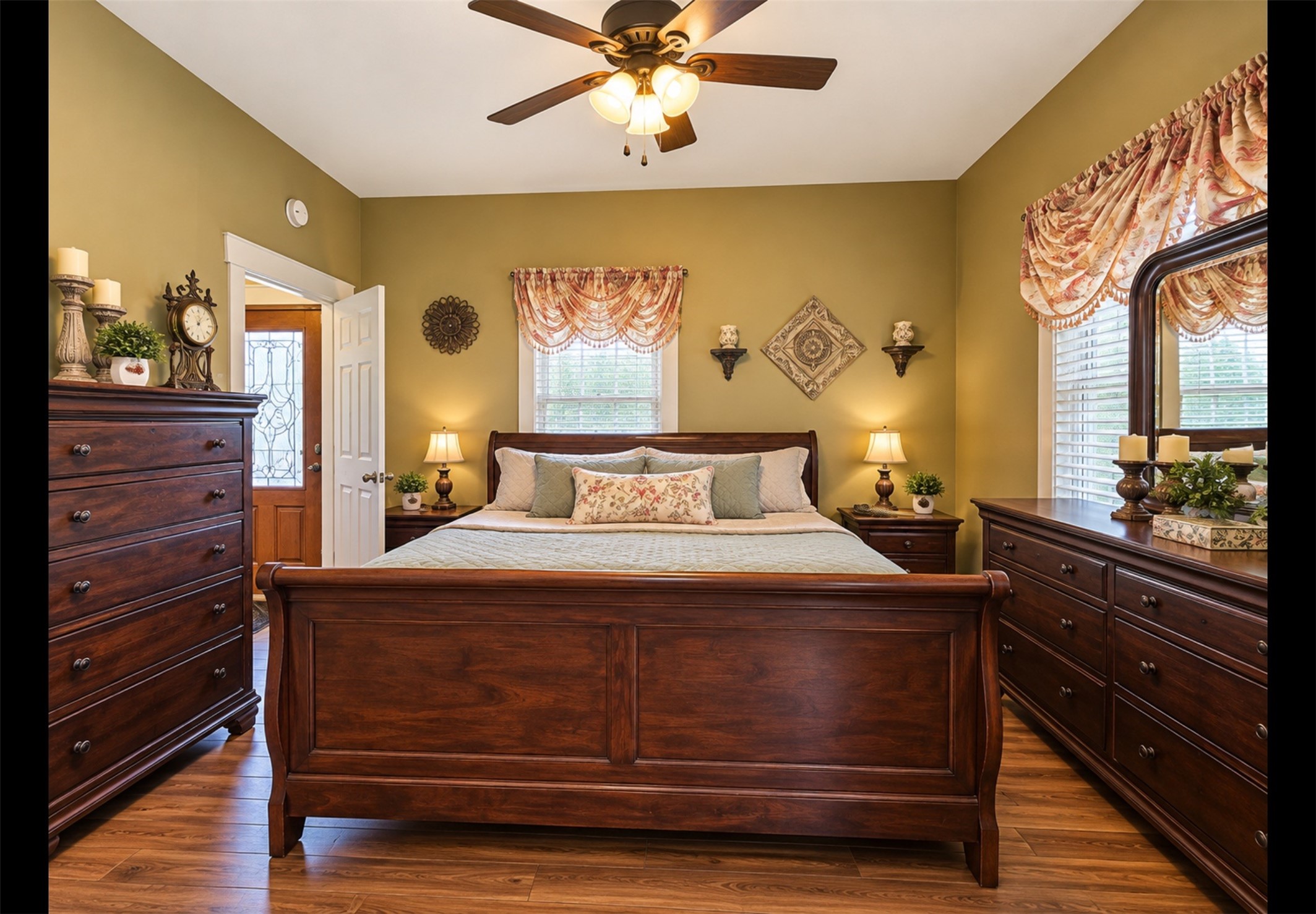 516 N Shirley Street, Alvin, TX 77511