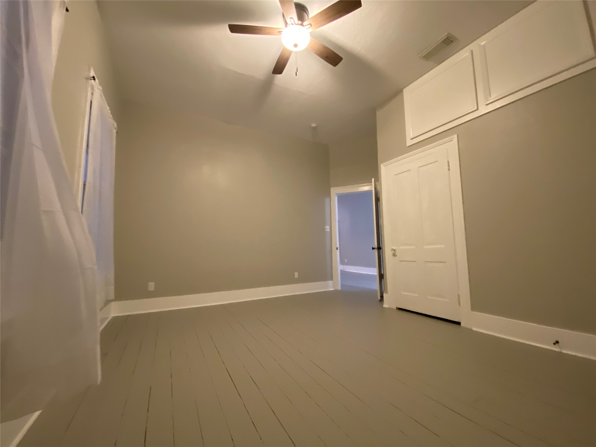 2121 Avenue K, #2nd FL, Galveston, TX 77550 2121 Avenue K, #2nd FL, Galveston, TX 77550