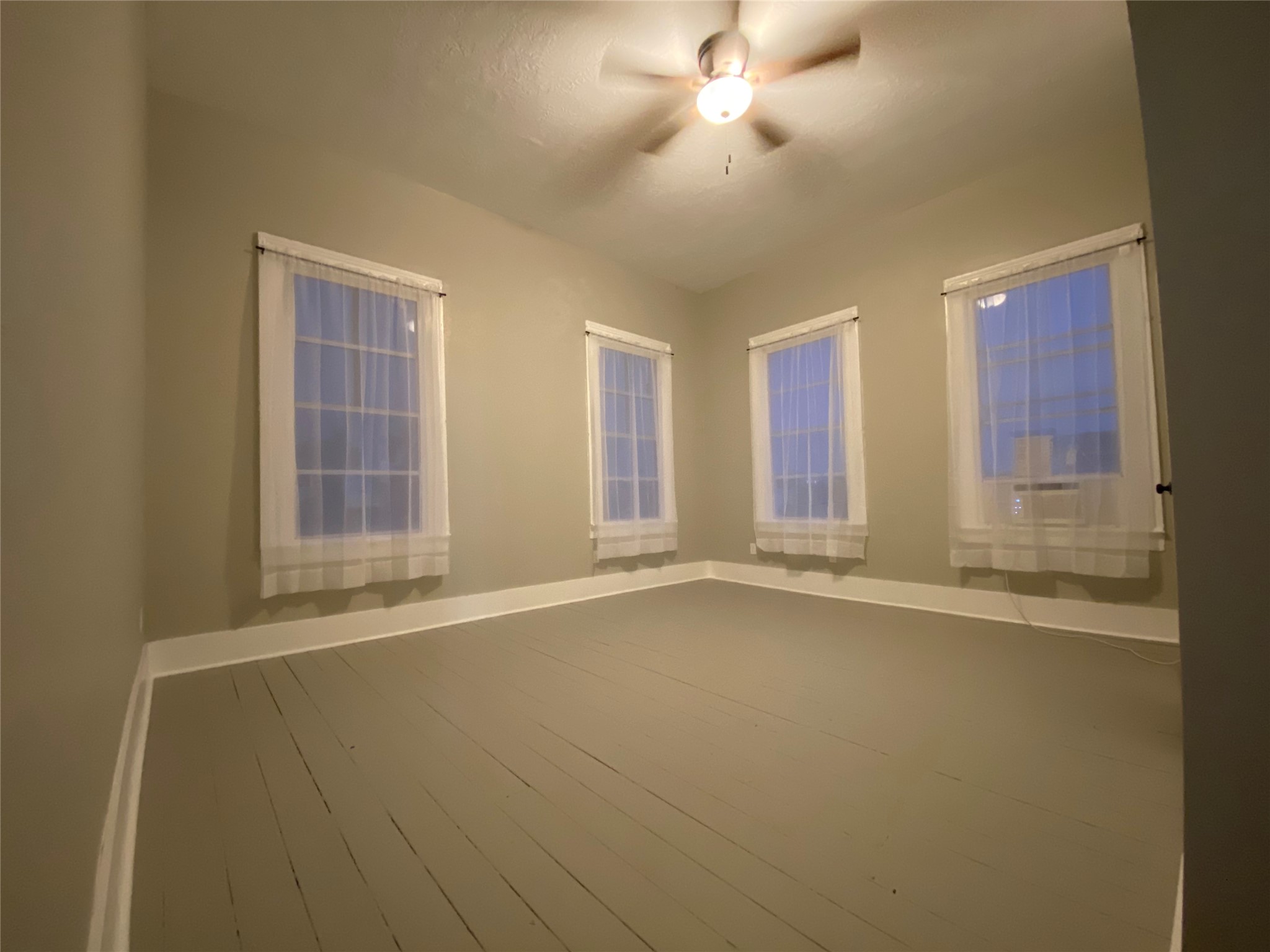 2121 Avenue K, #2nd FL, Galveston, TX 77550 2121 Avenue K, #2nd FL, Galveston, TX 77550