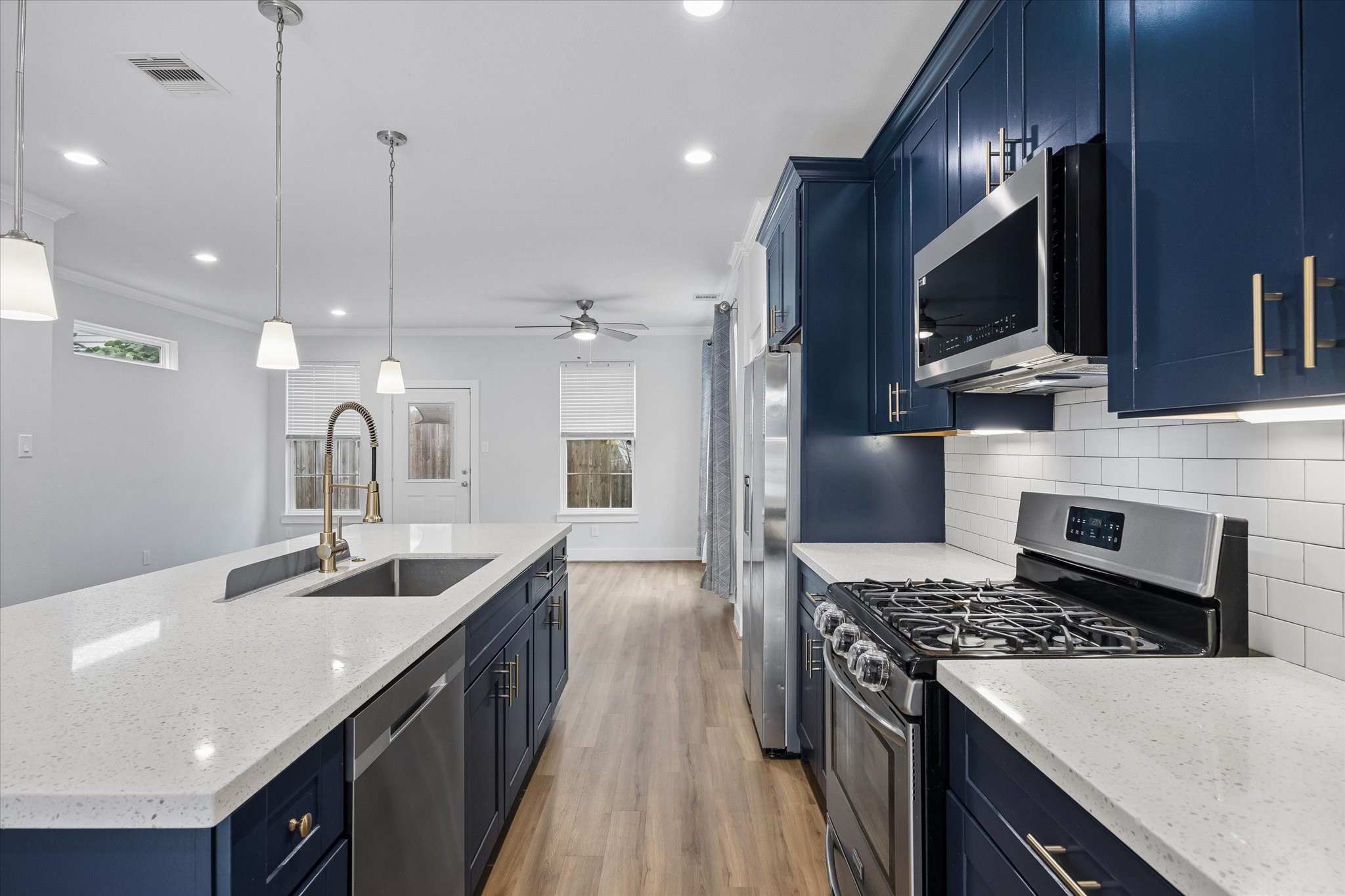 761 E 33rd Street, Houston, TX 77022