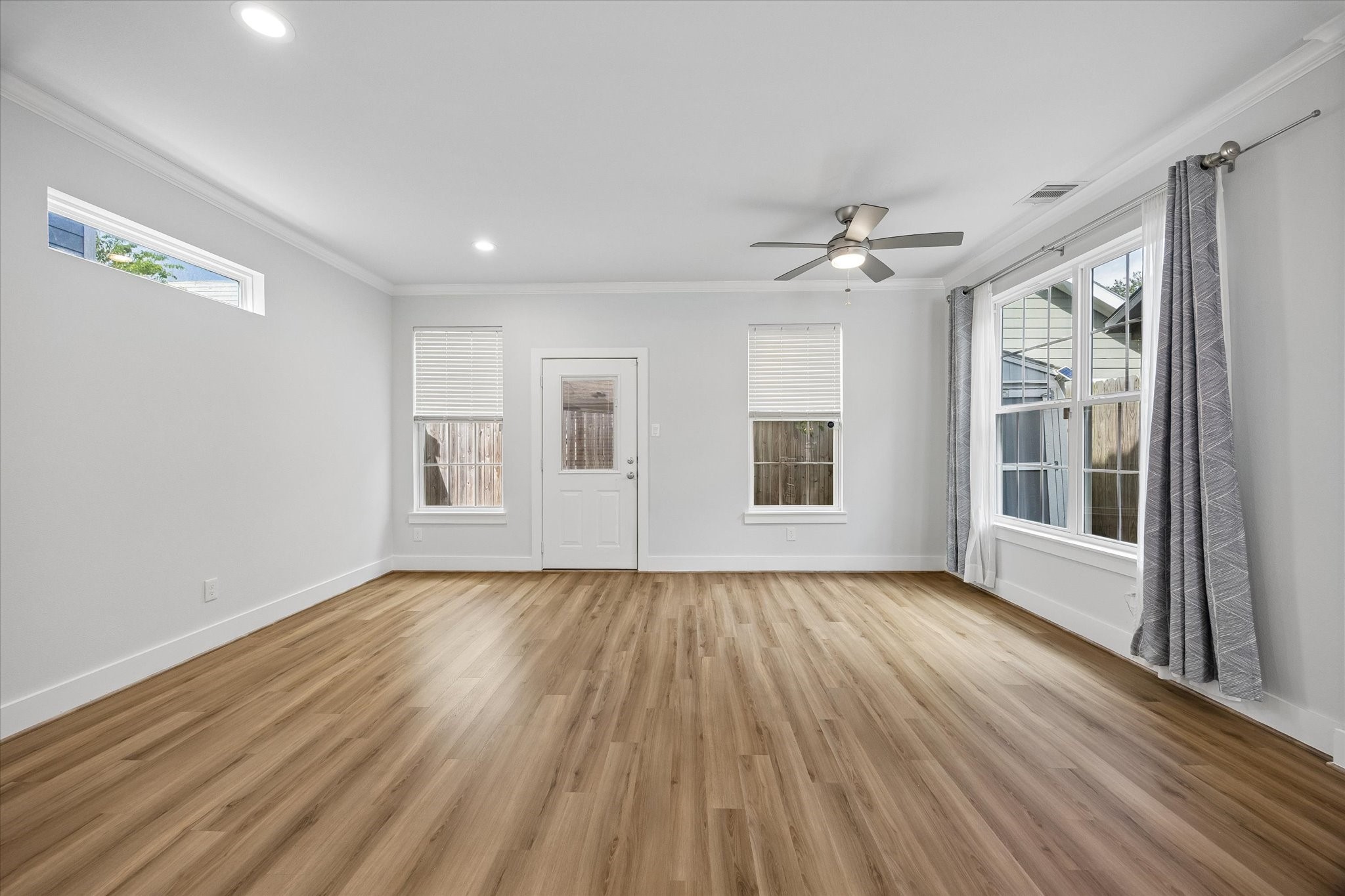 761 E 33rd Street, Houston, TX 77022