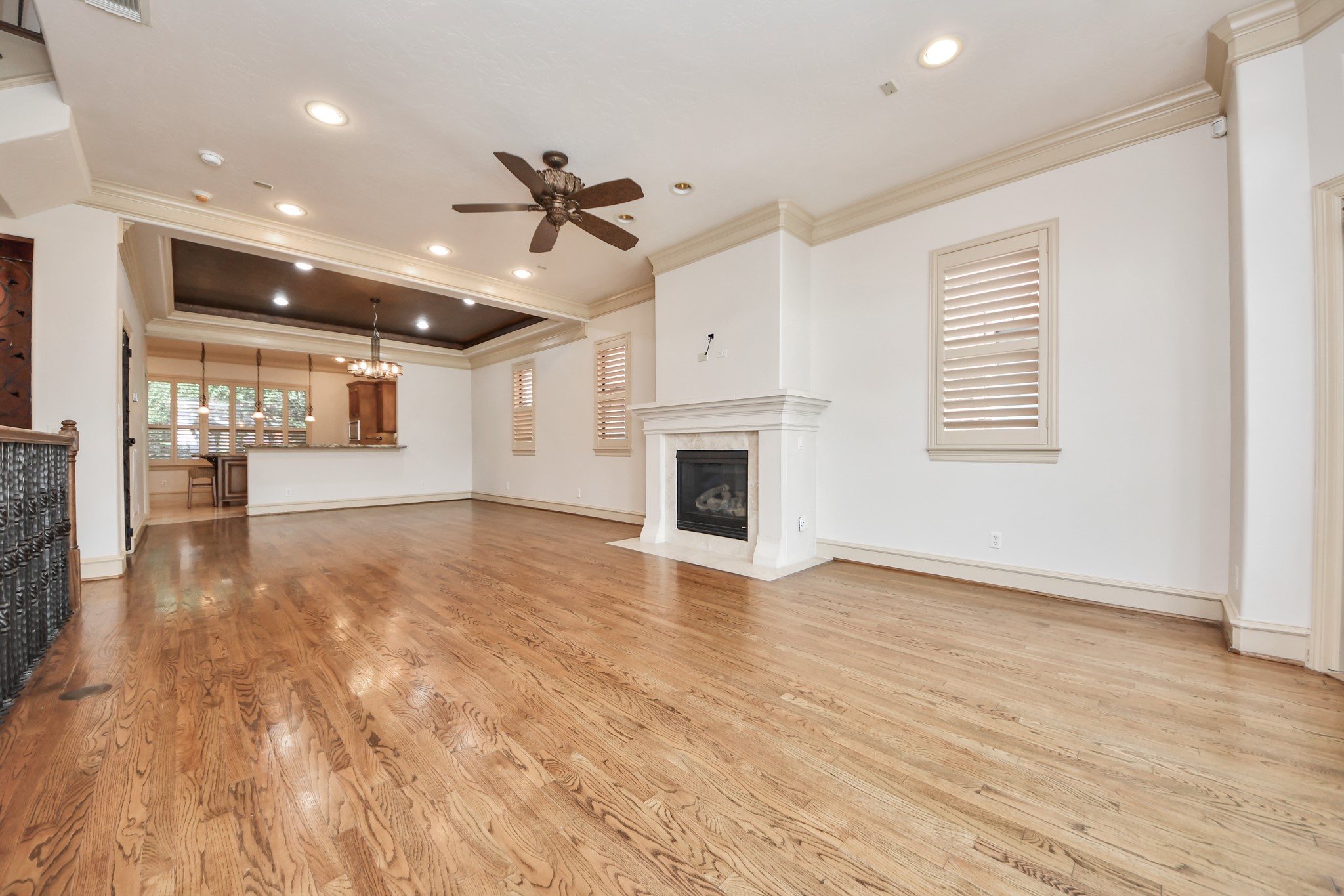 Another view from Living room to the dining area.