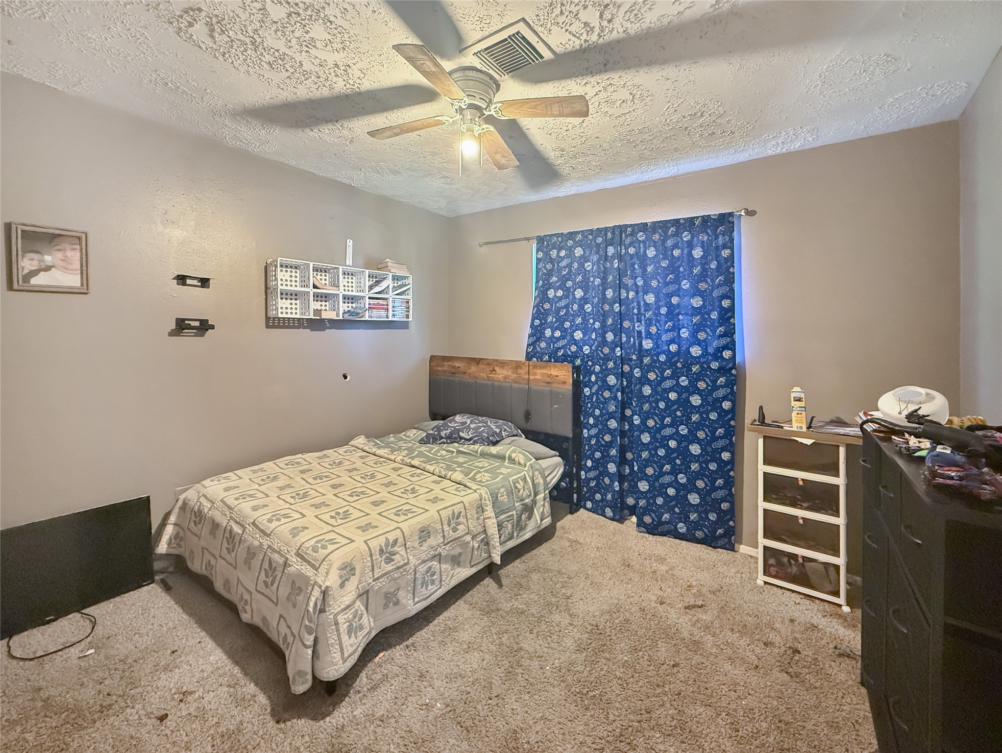 Secondary bedroom 1