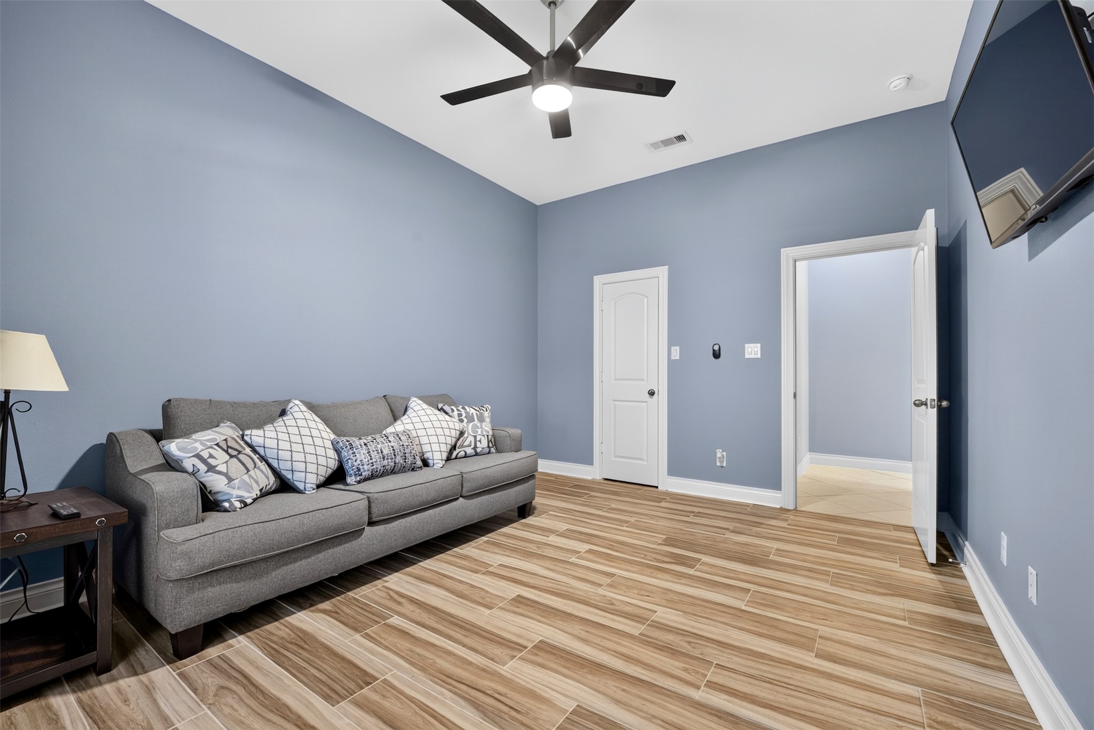 2318 Spring Lake Park Lane, Spring, TX 77386