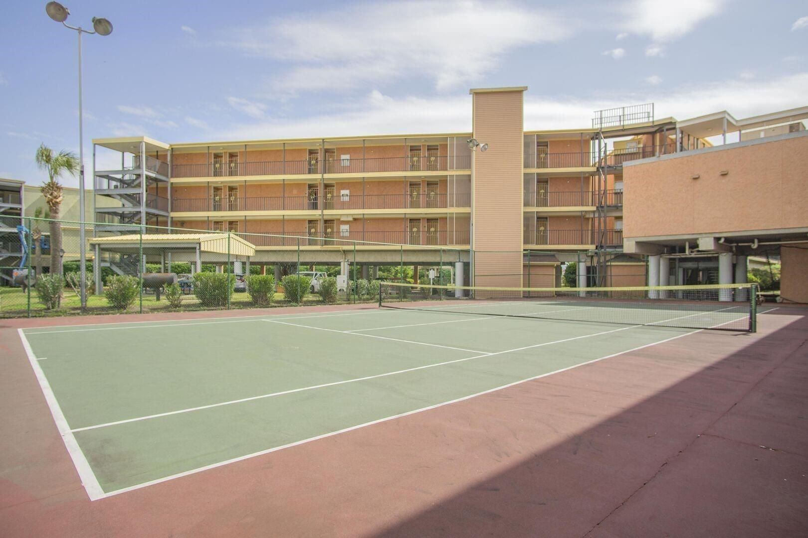 Community tennis courts