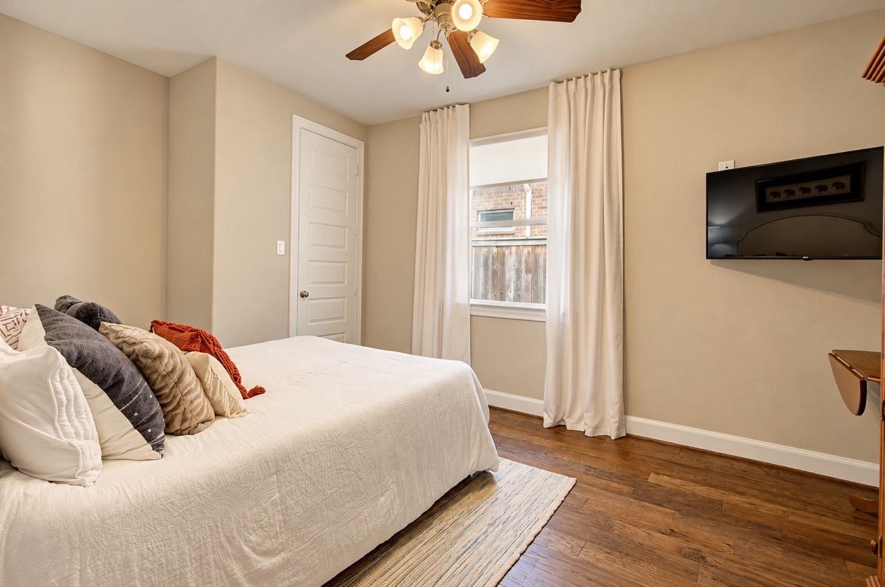 194 Monarch Trail, Sugar Land, TX 77498