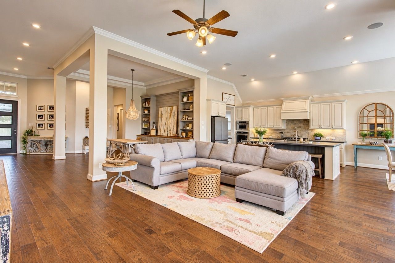 194 Monarch Trail, Sugar Land, TX 77498