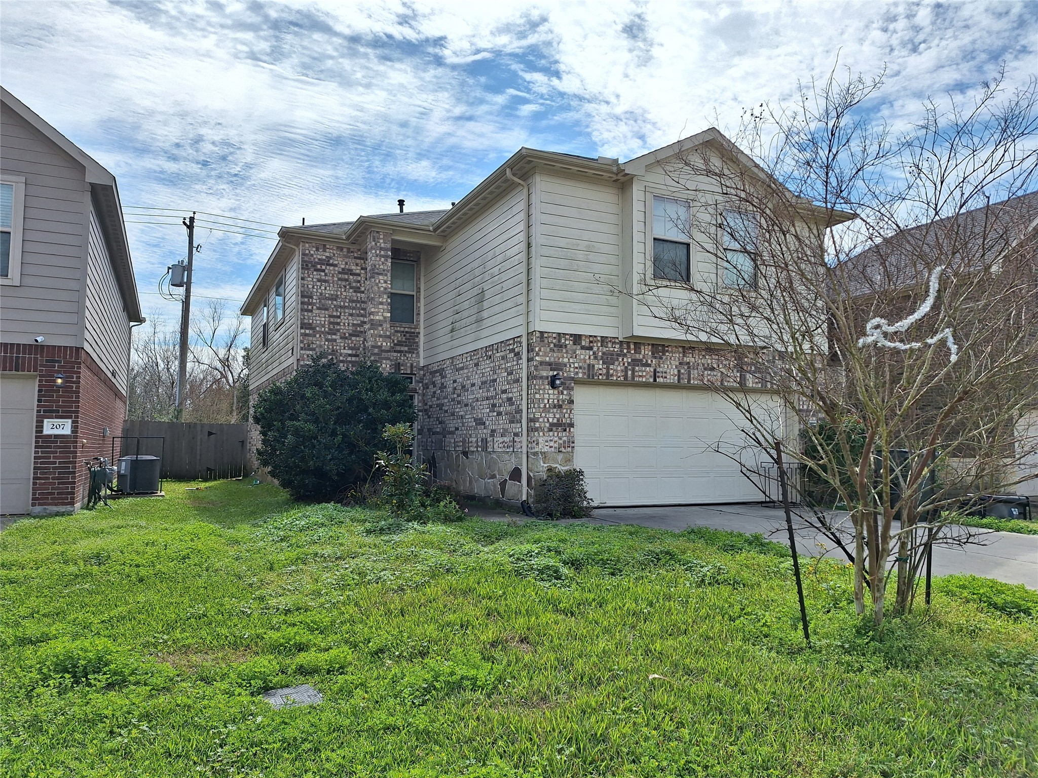 211 Sea Breeze Drive, Bacliff, TX 77518