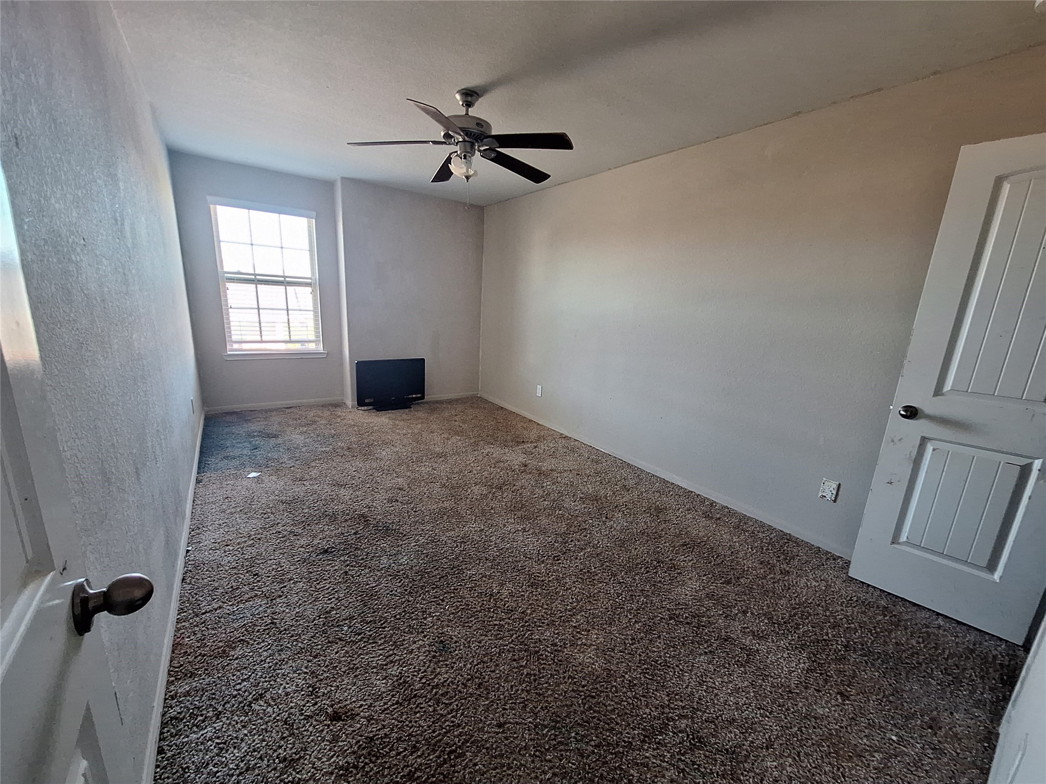 211 Sea Breeze Drive, Bacliff, TX 77518