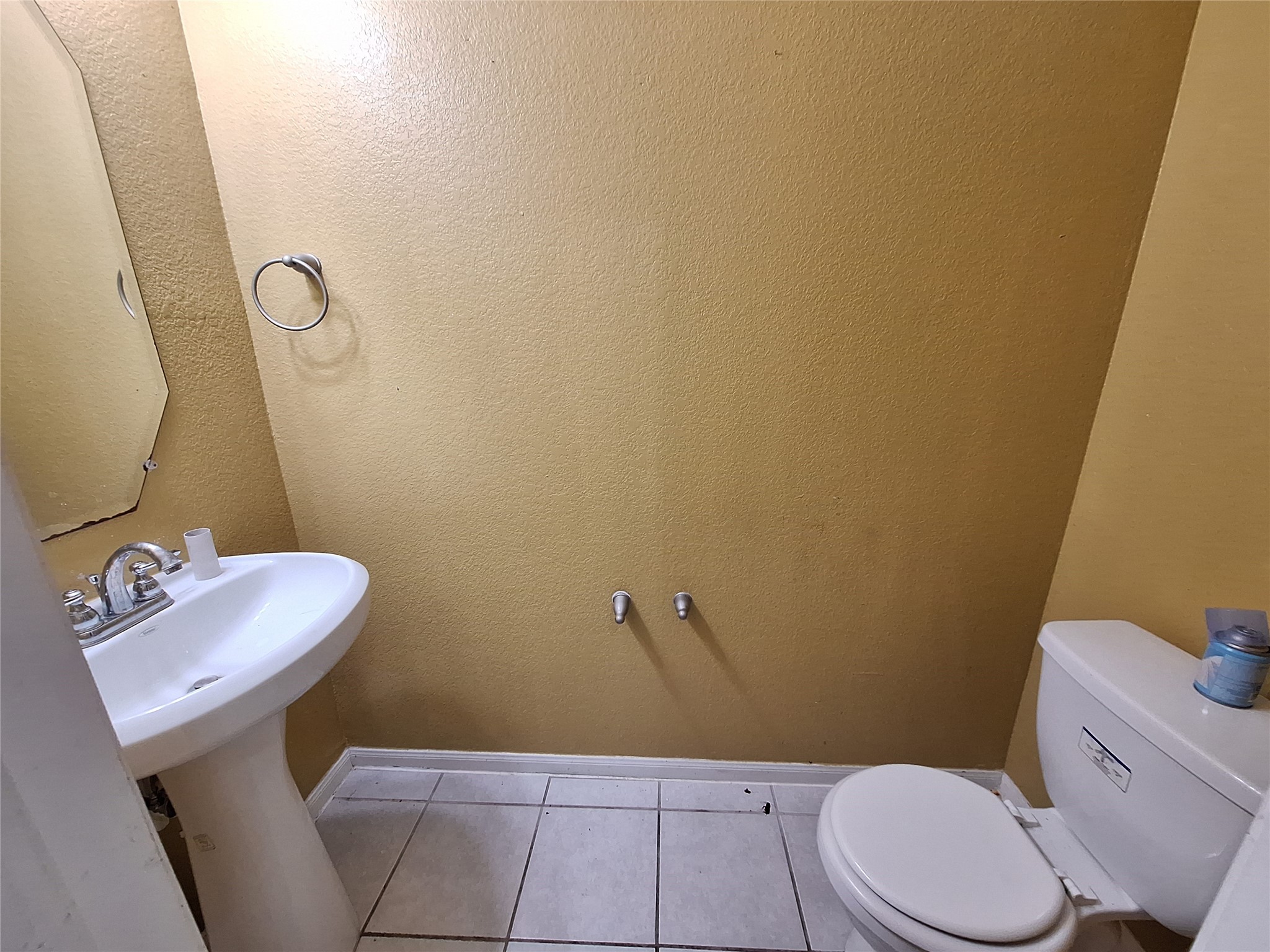 211 Sea Breeze Drive, Bacliff, TX 77518