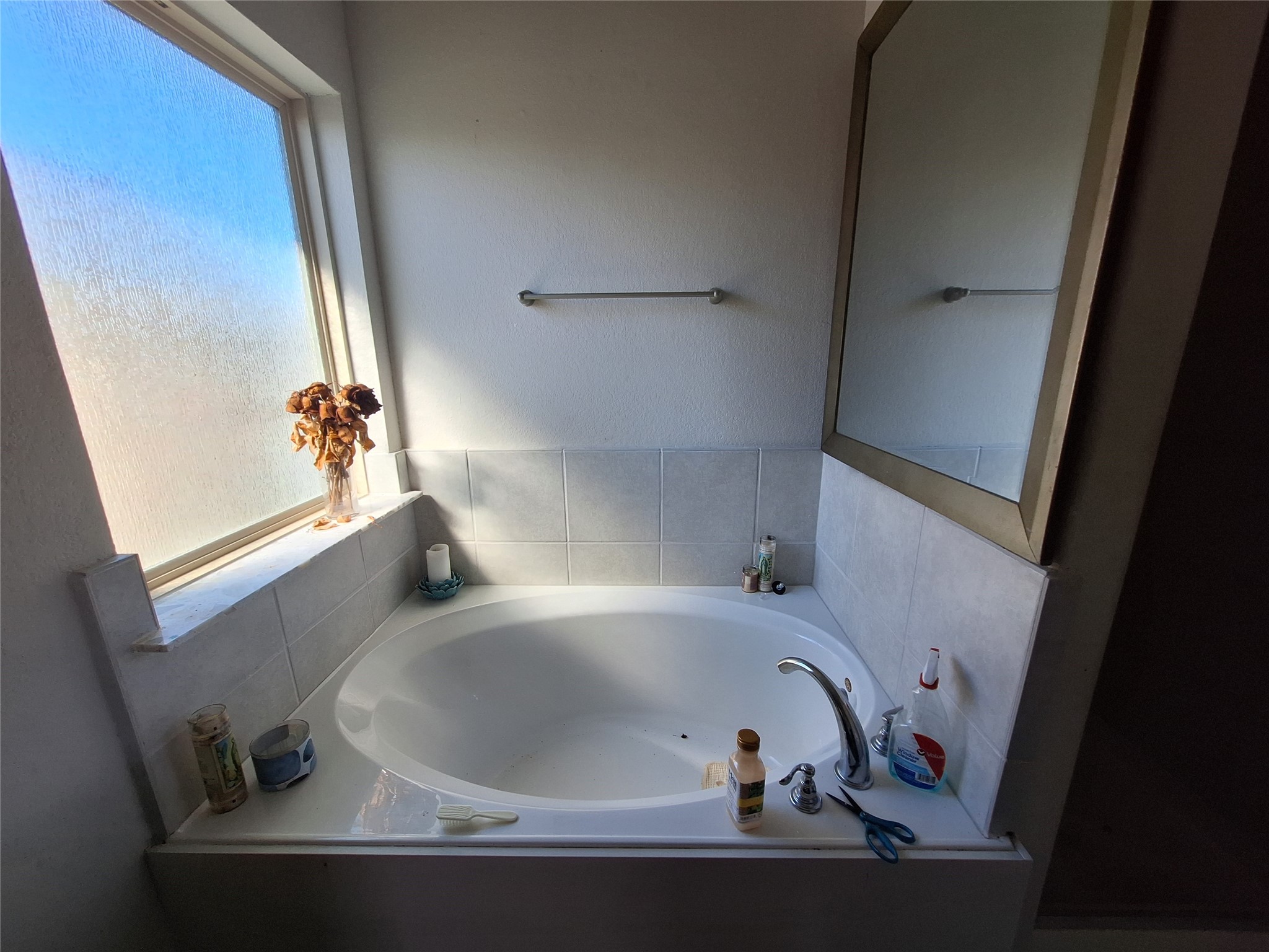 211 Sea Breeze Drive, Bacliff, TX 77518