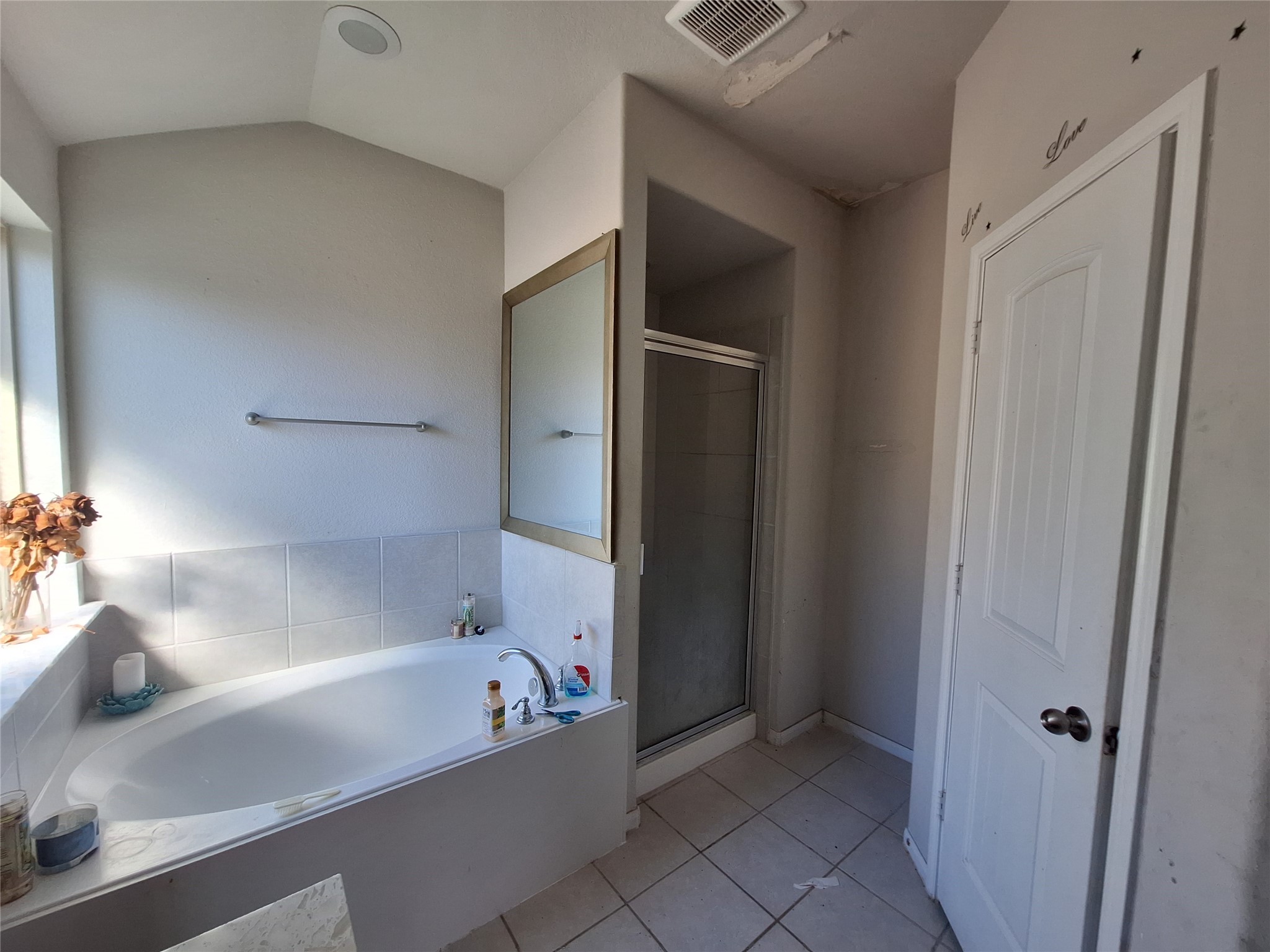 211 Sea Breeze Drive, Bacliff, TX 77518