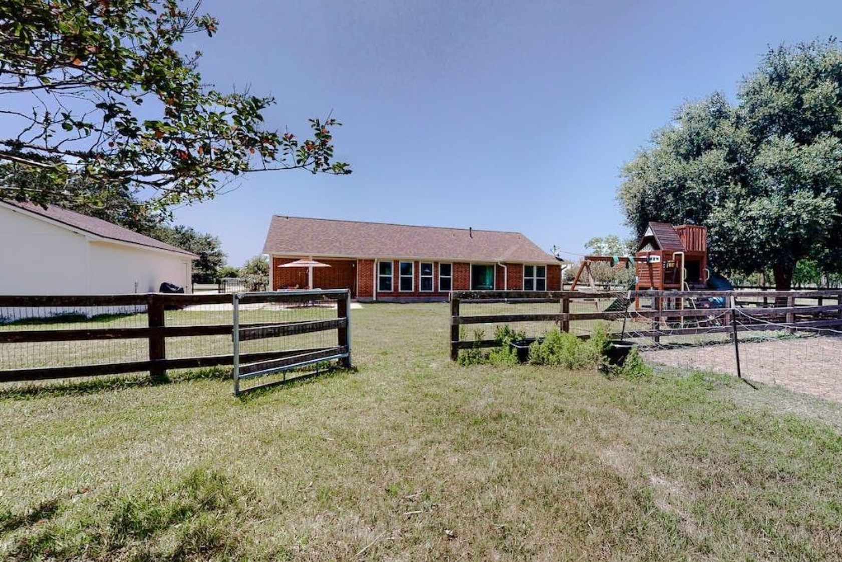 2918 Amber Lane, Rosenberg, TX 77471 2918 Amber Lane, Rosenberg, TX 77471