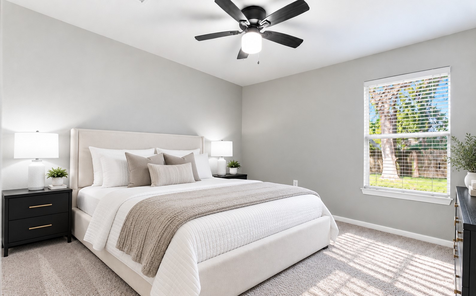 One of the secondary bedrooms!
*This photo has been virtually staged*