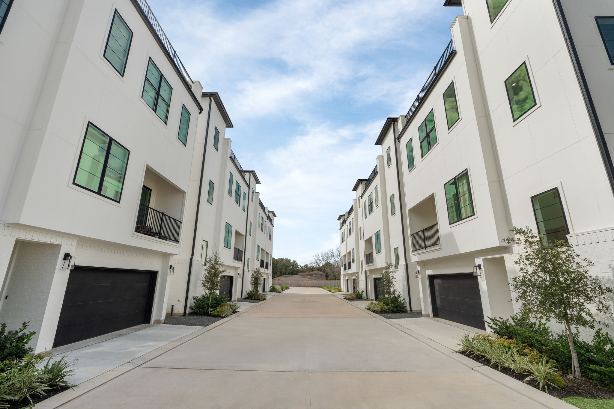 8710-8712 Ojeman Villas Drive, Houston, TX 77055