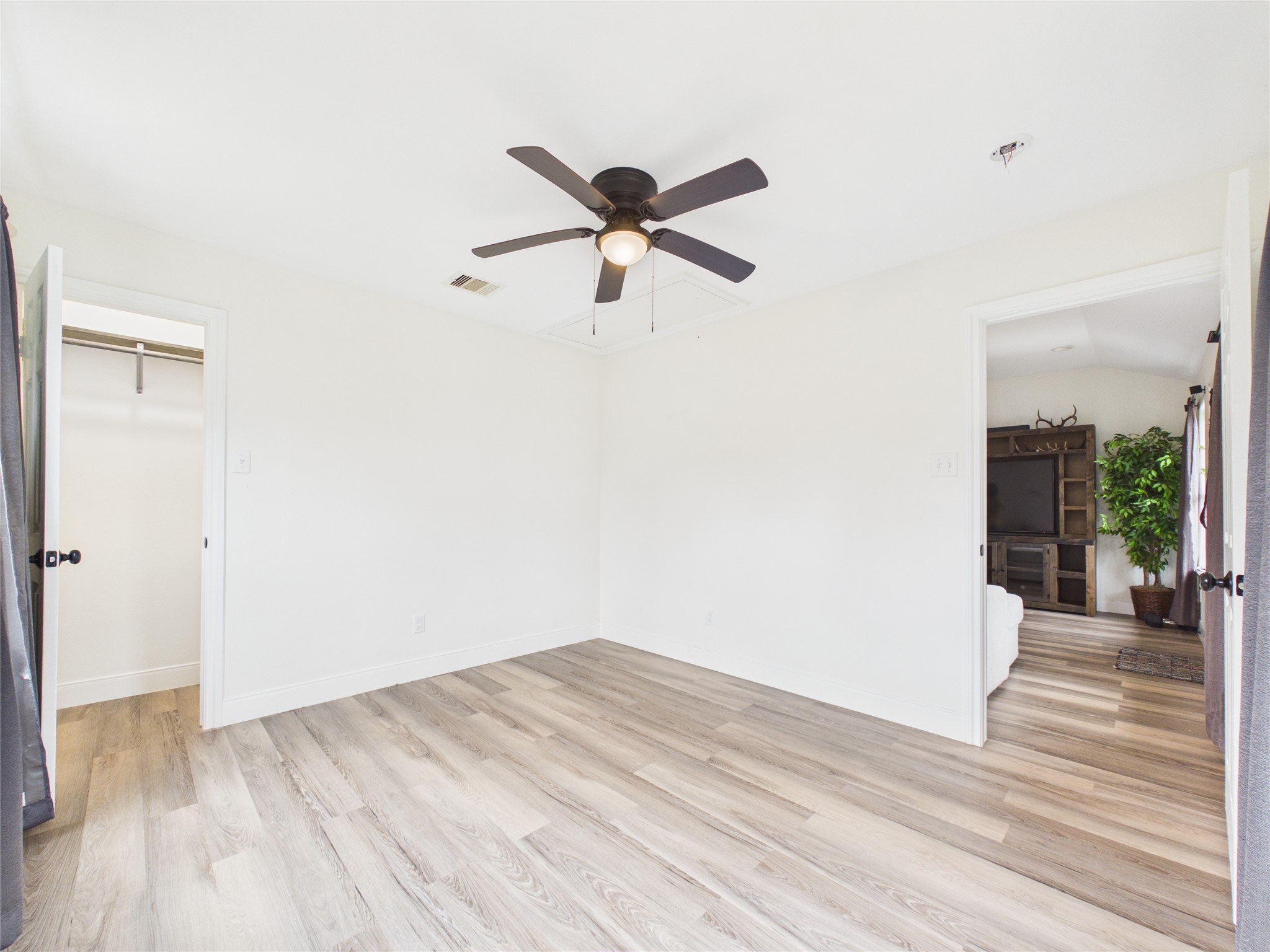 4506 Linninger Lane, Dickinson, TX 77539