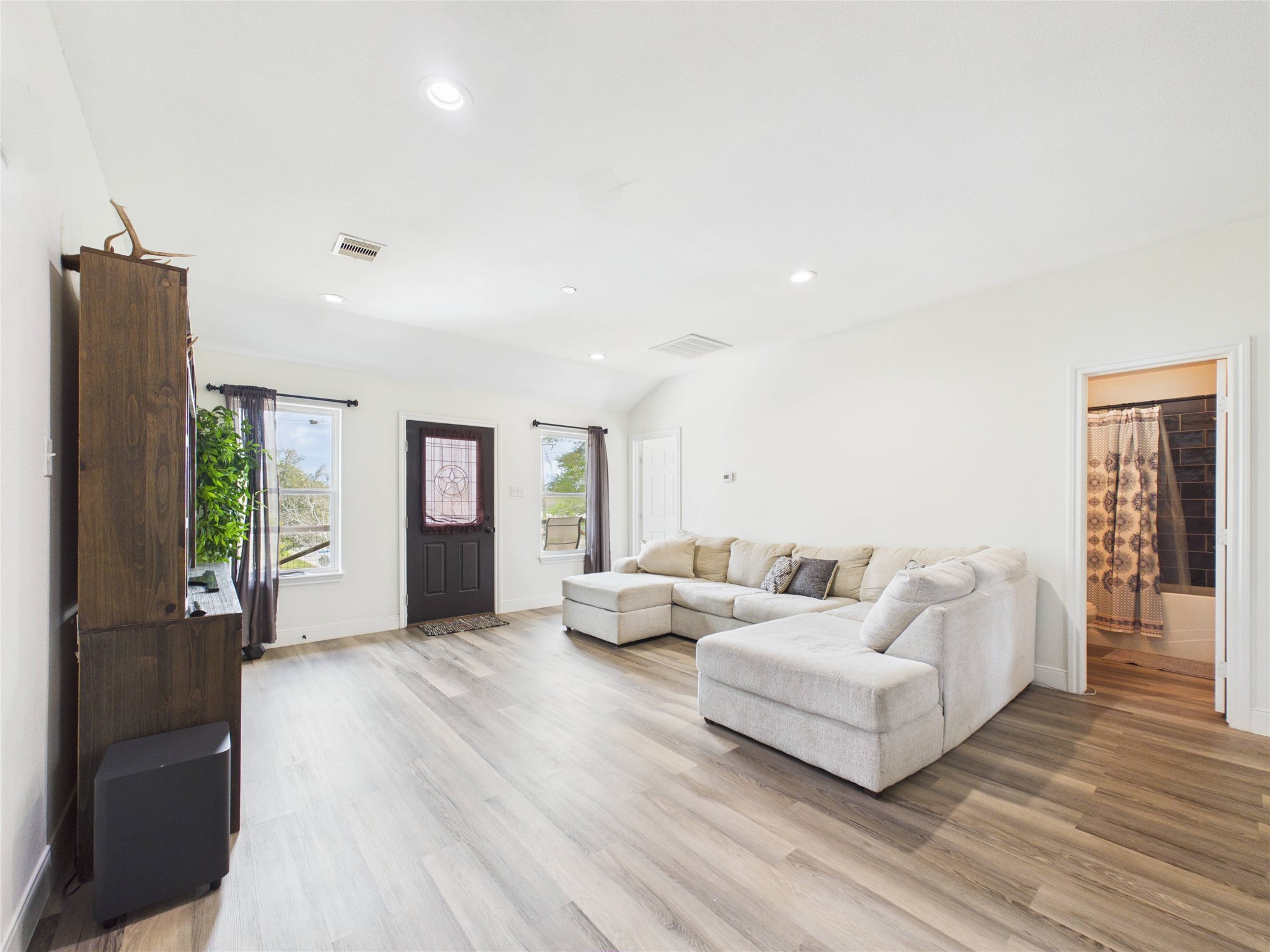 4506 Linninger Lane, Dickinson, TX 77539