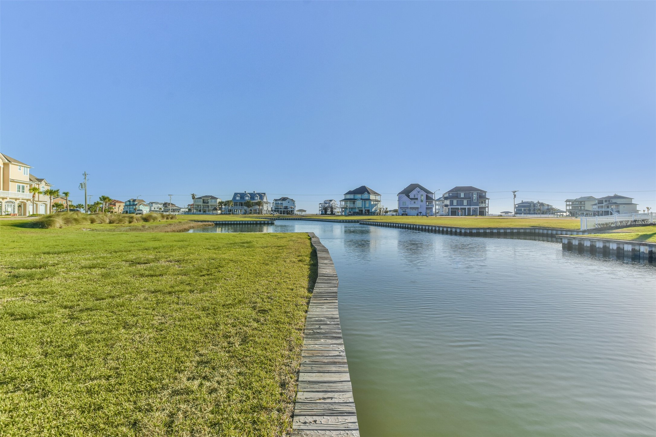 8 Fleming, Hitchcock, TX 77563