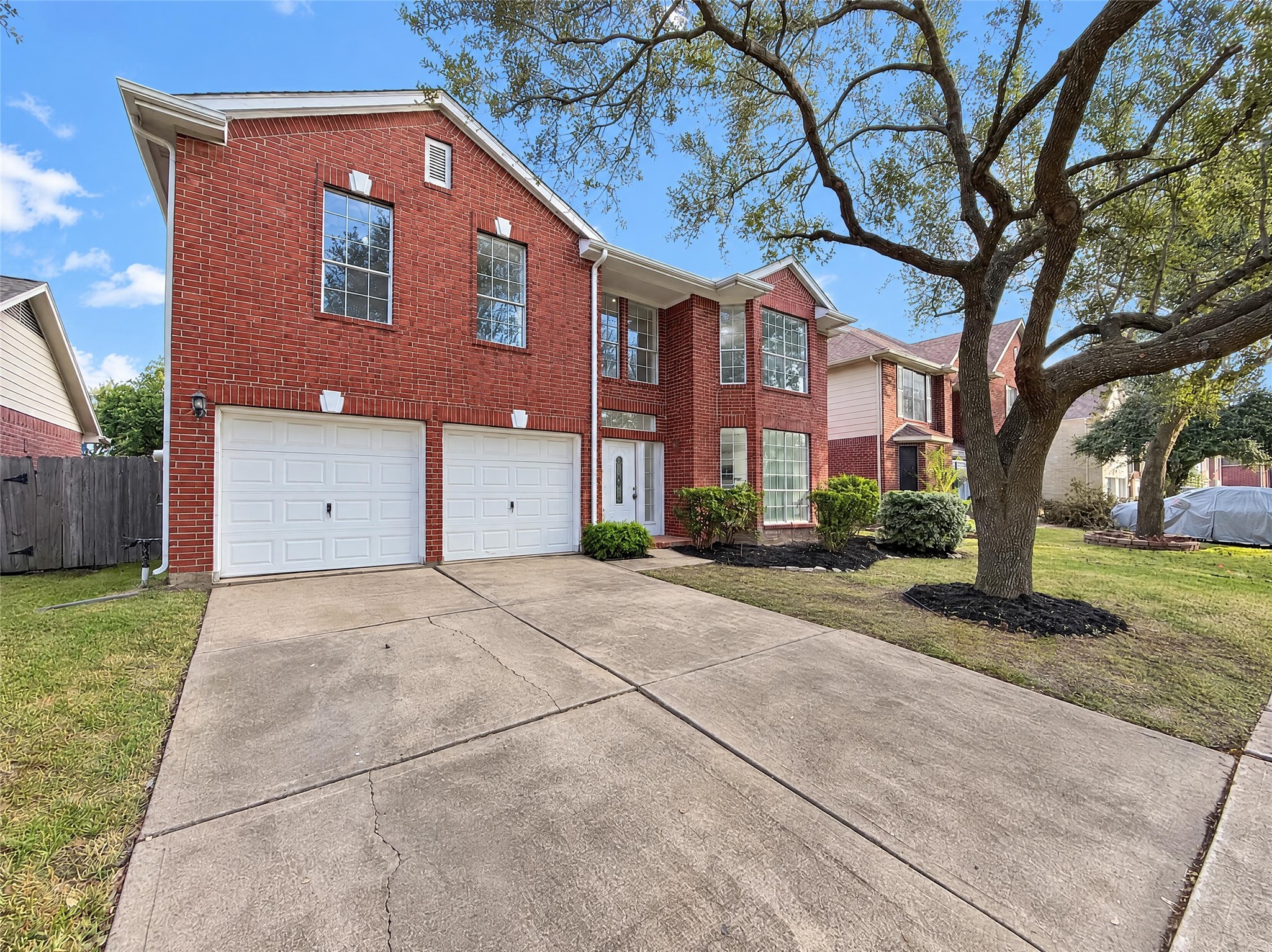 12522 Meadowglen Drive, Meadows Place, TX 77477