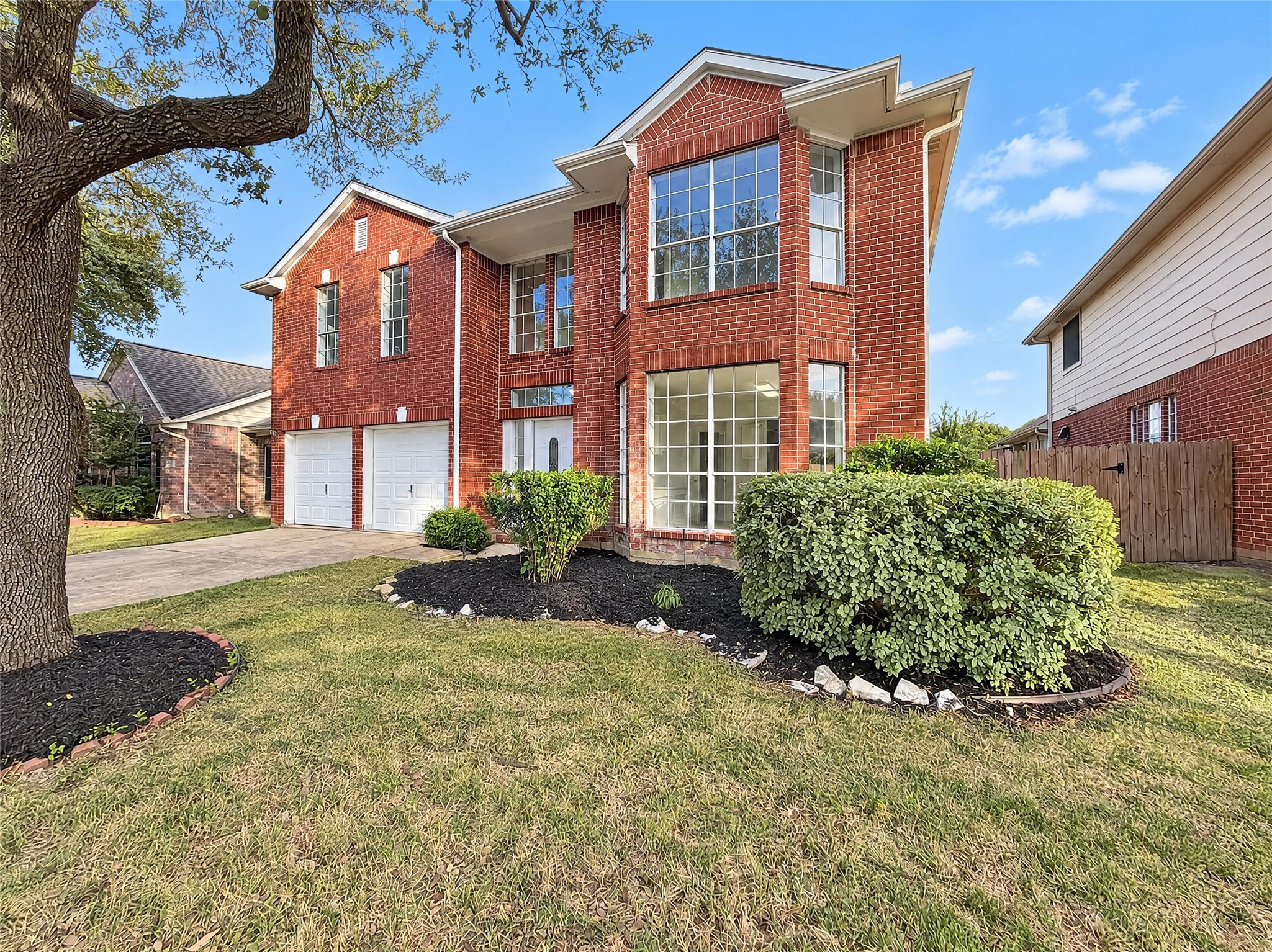 12522 Meadowglen Drive, Meadows Place, TX 77477