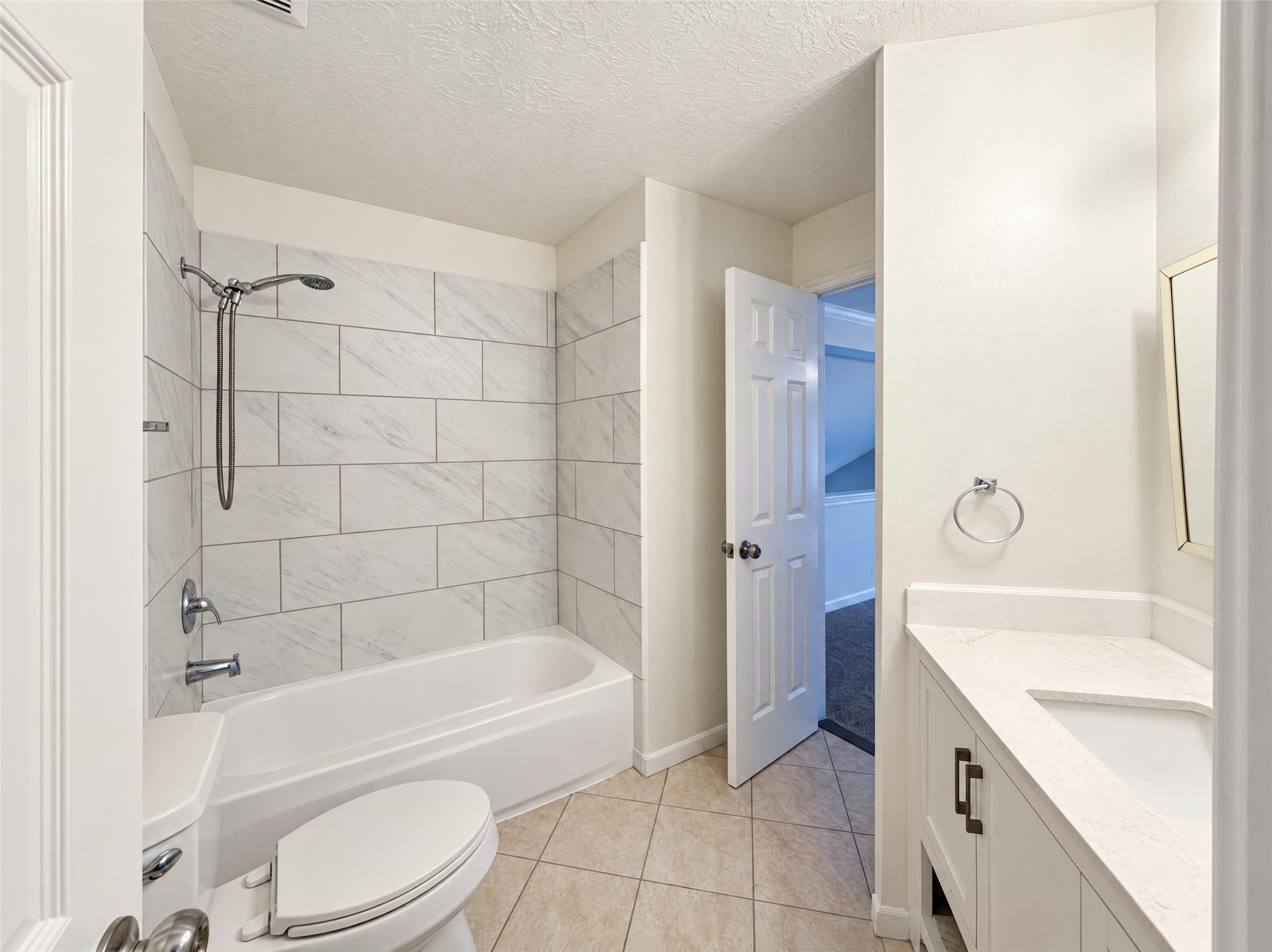 12522 Meadowglen Drive, Meadows Place, TX 77477