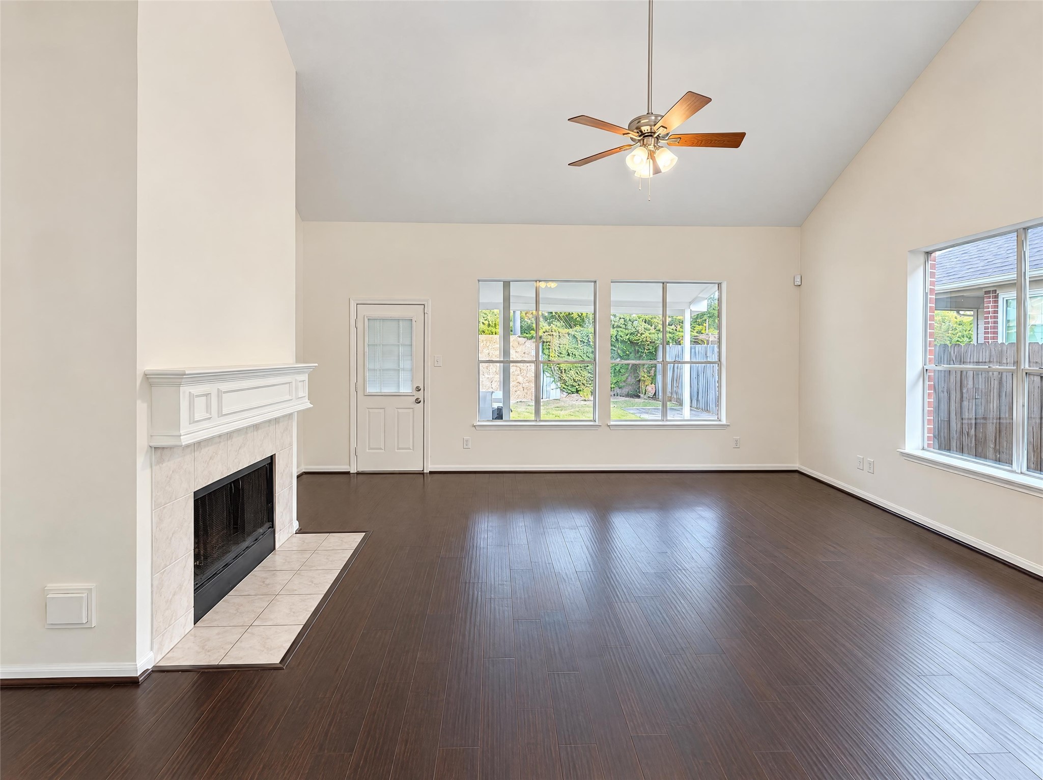 12522 Meadowglen Drive, Meadows Place, TX 77477