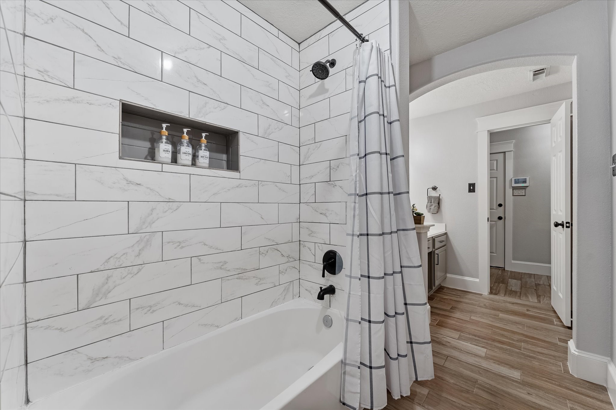 20127 Mammoth Falls Drive, Tomball, TX 77375