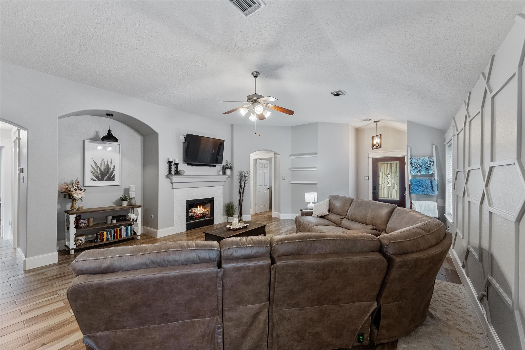 20127 Mammoth Falls Drive, Tomball, TX 77375