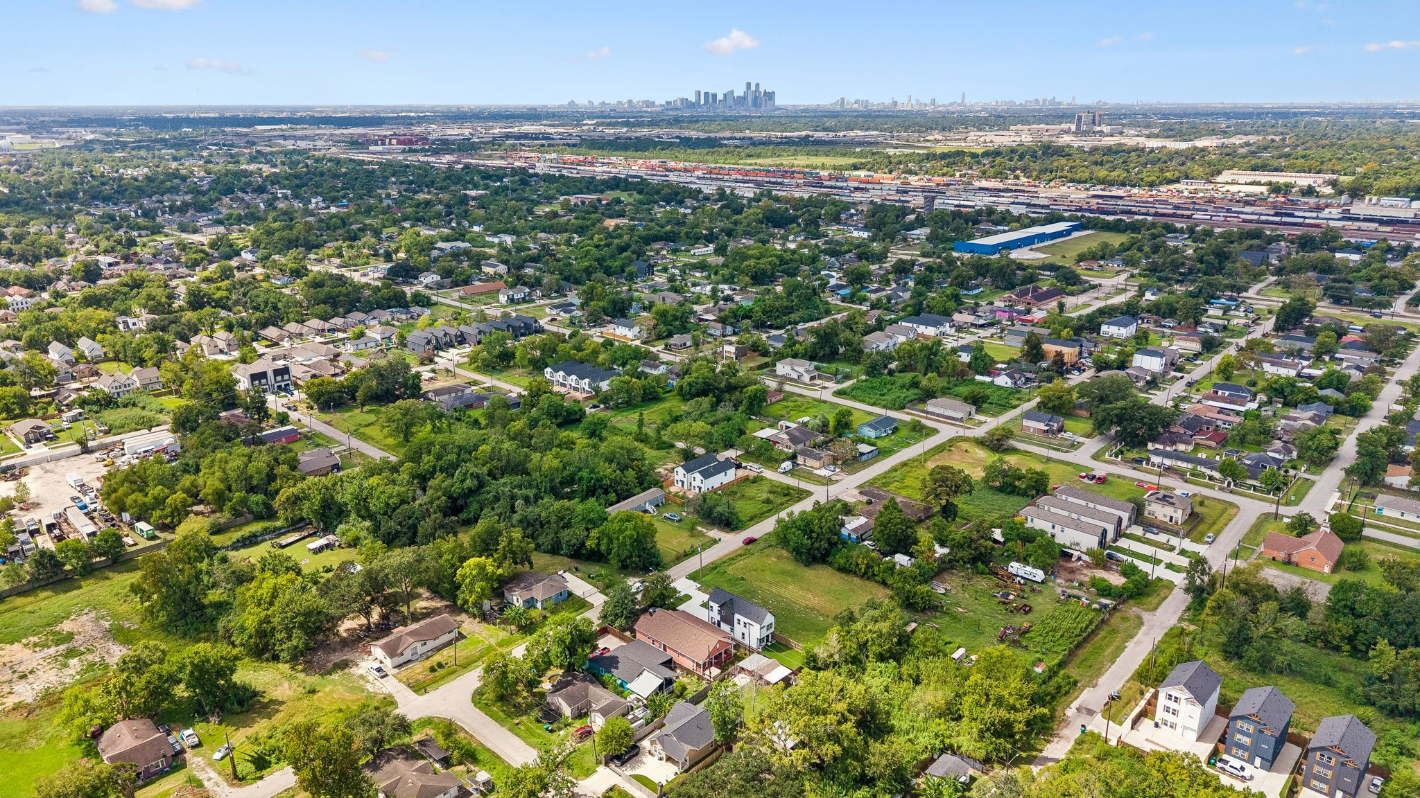 8027 BETTY BOOP Street, Houston, TX 77028