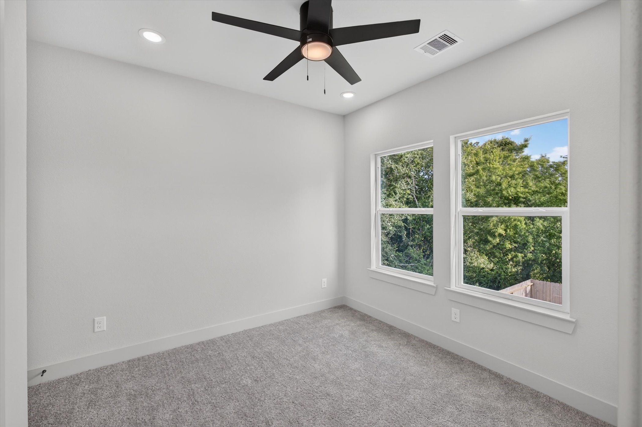 8027 BETTY BOOP Street, Houston, TX 77028