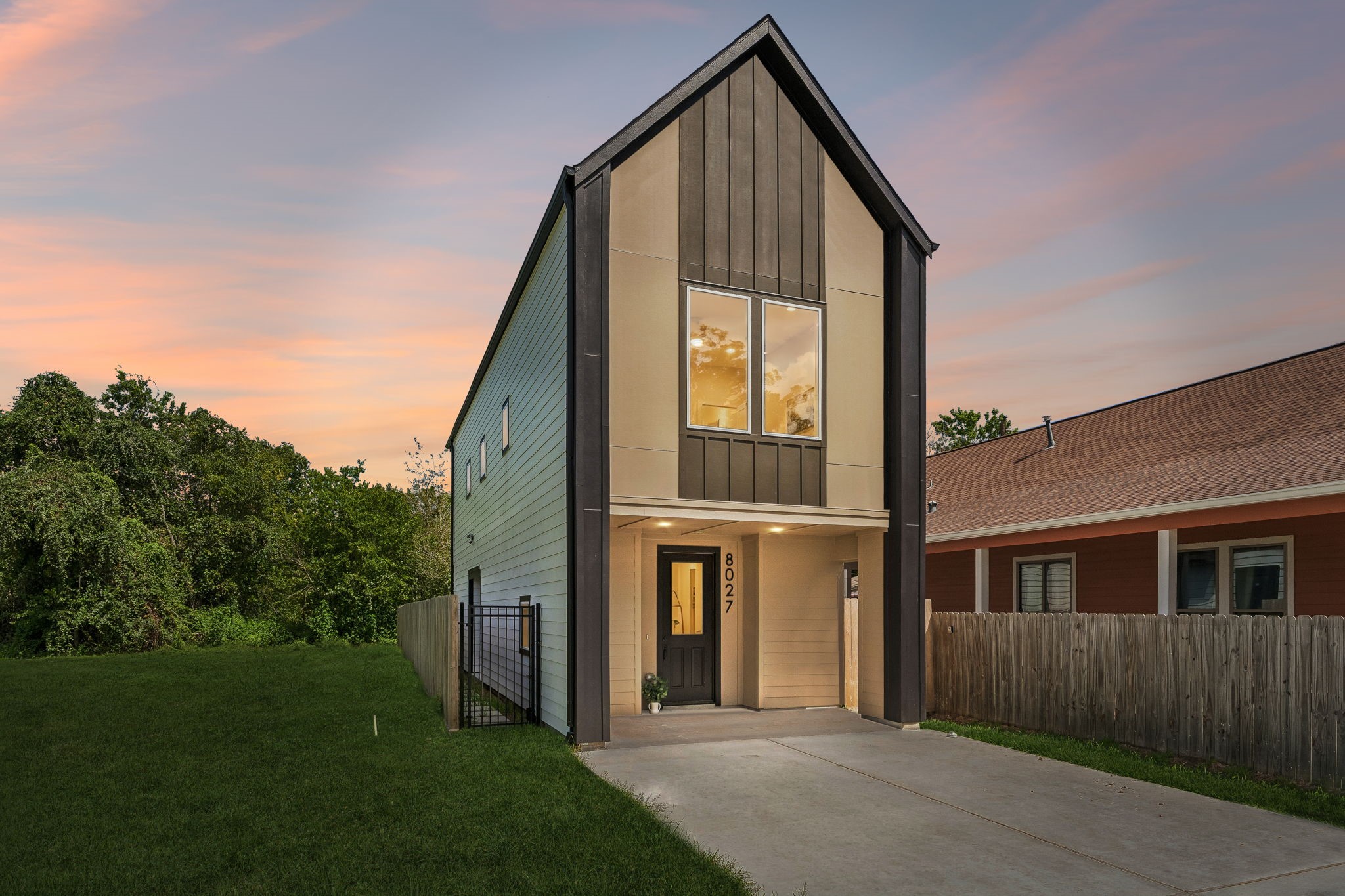 8027 BETTY BOOP Street, Houston, TX 77028 8027 BETTY BOOP Street, Houston, TX 77028