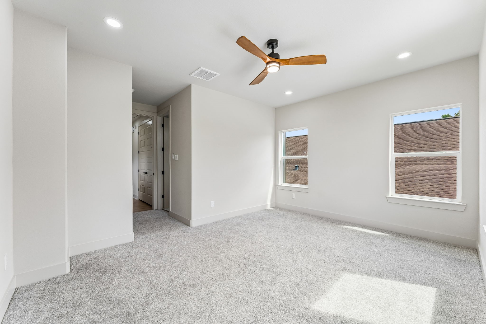 8027 BETTY BOOP Street, Houston, TX 77028
