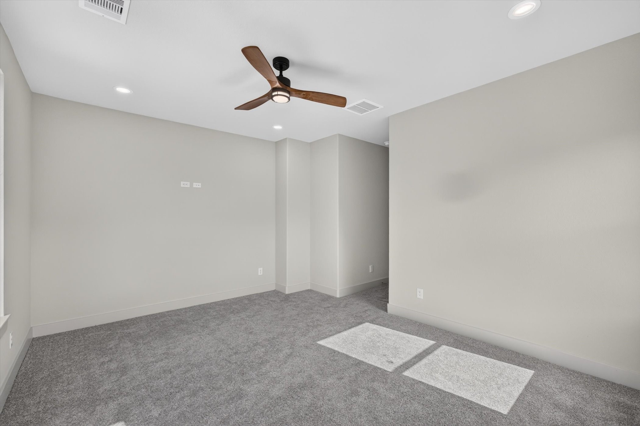 8027 BETTY BOOP Street, Houston, TX 77028