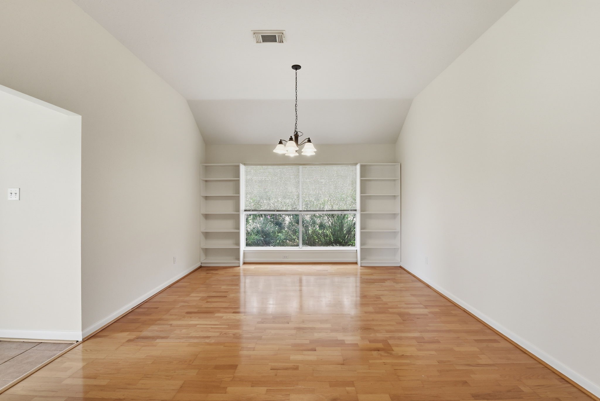 2739 S Peach Hollow Circle, Pearland, TX 77584