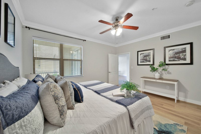 The other view of primary suite.