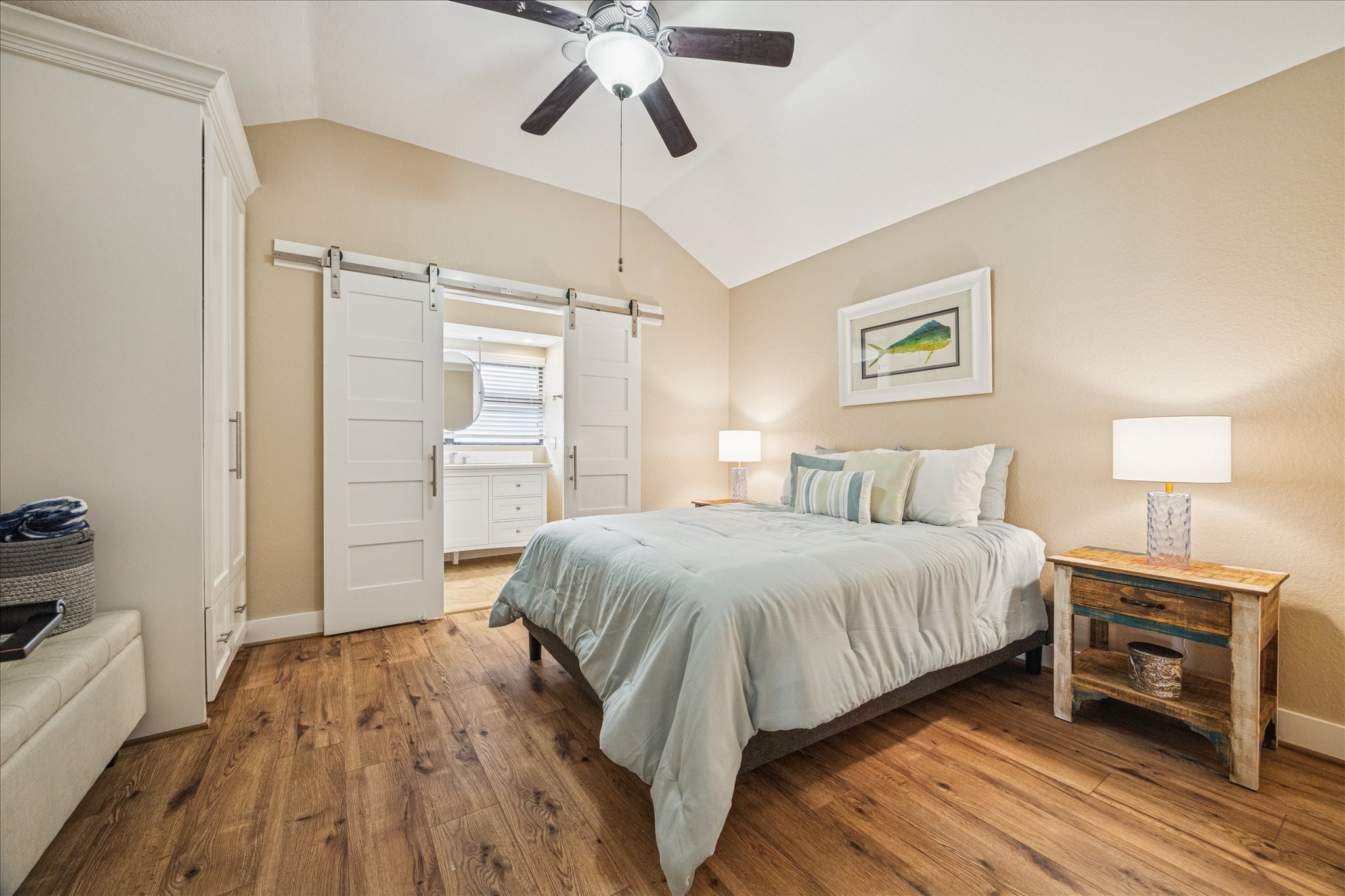 115 Bamaku Bend, Tiki Island, TX 77554