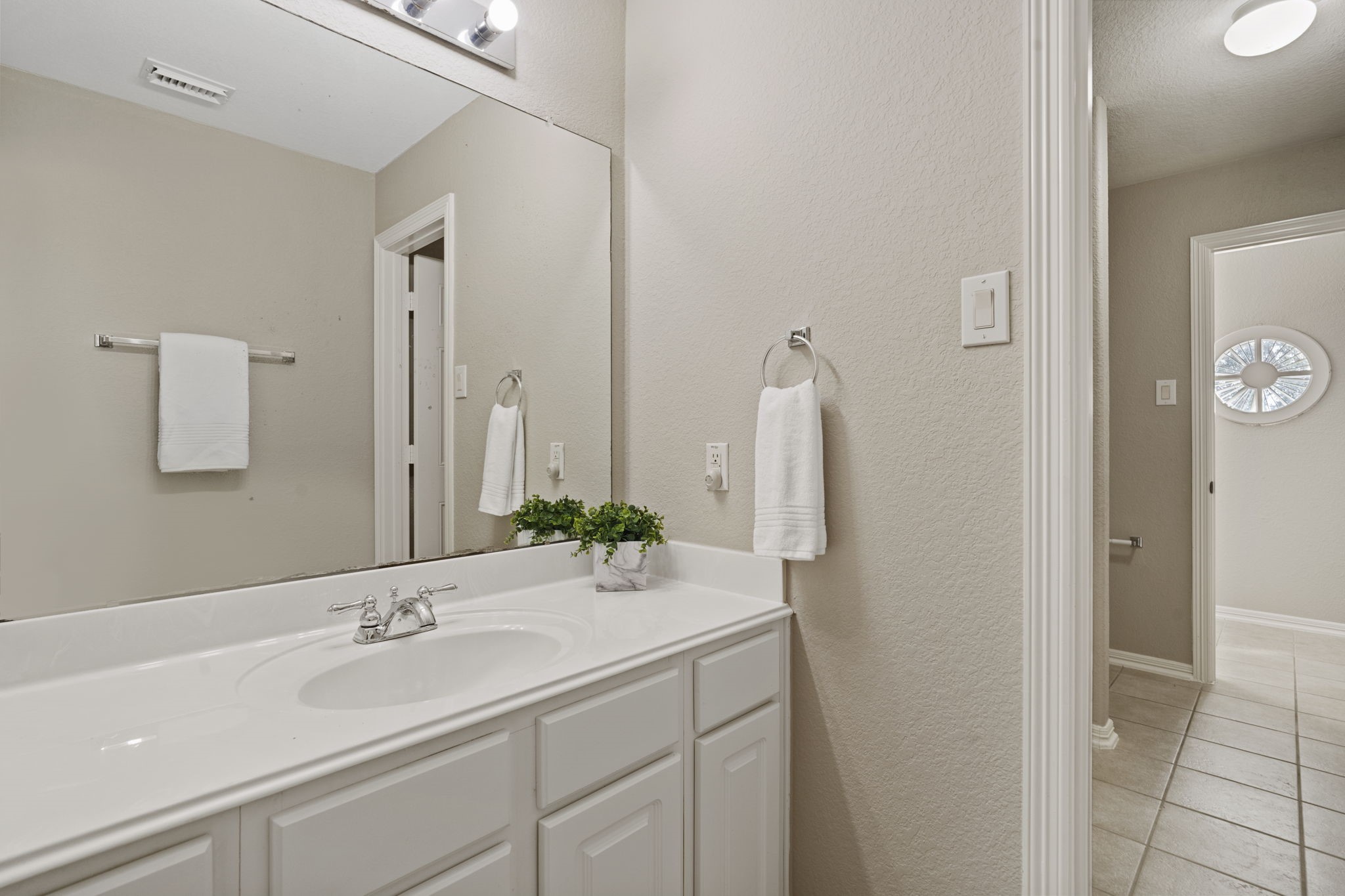 4502 Creek Point Lane, Missouri City, TX 77459