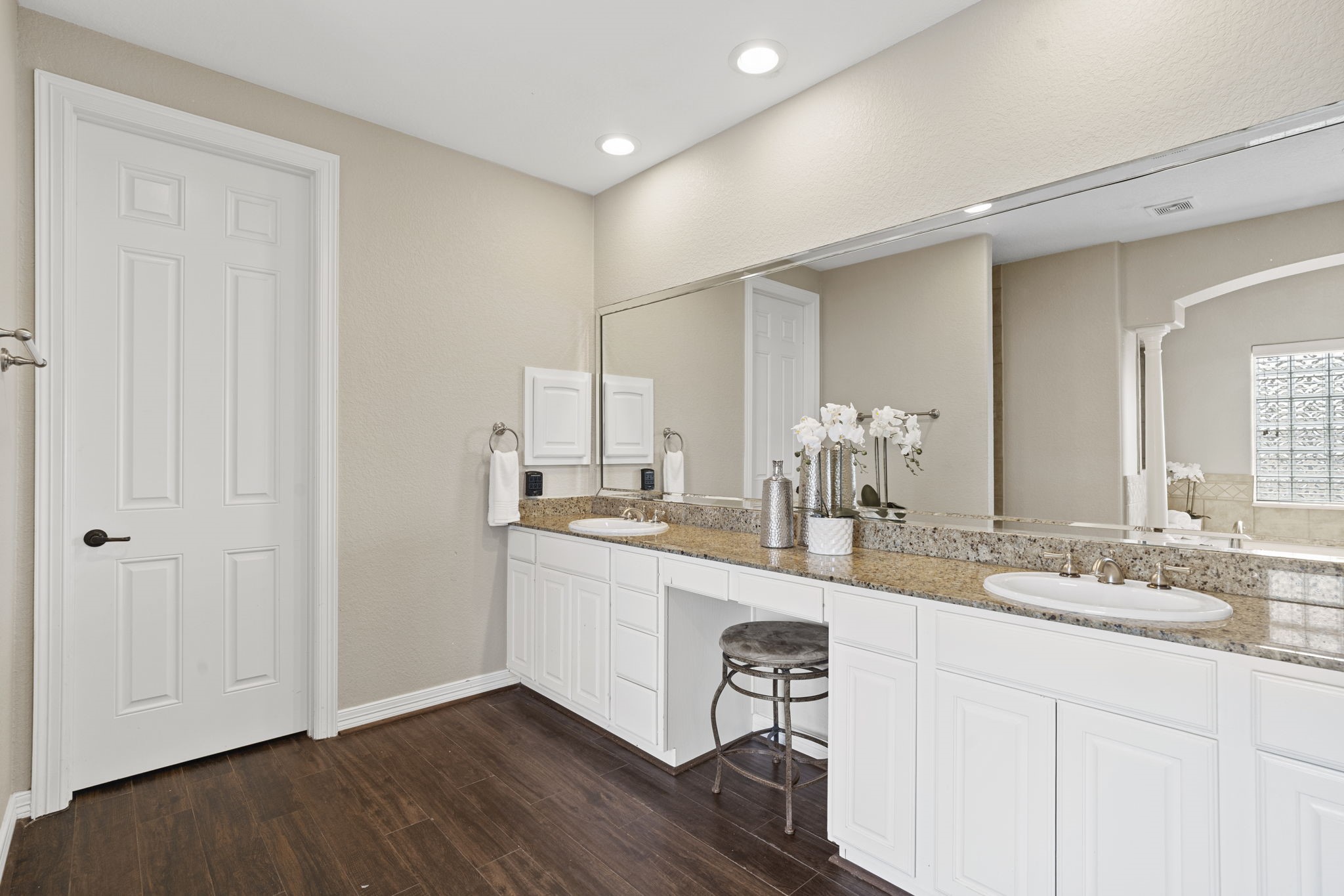 4502 Creek Point Lane, Missouri City, TX 77459