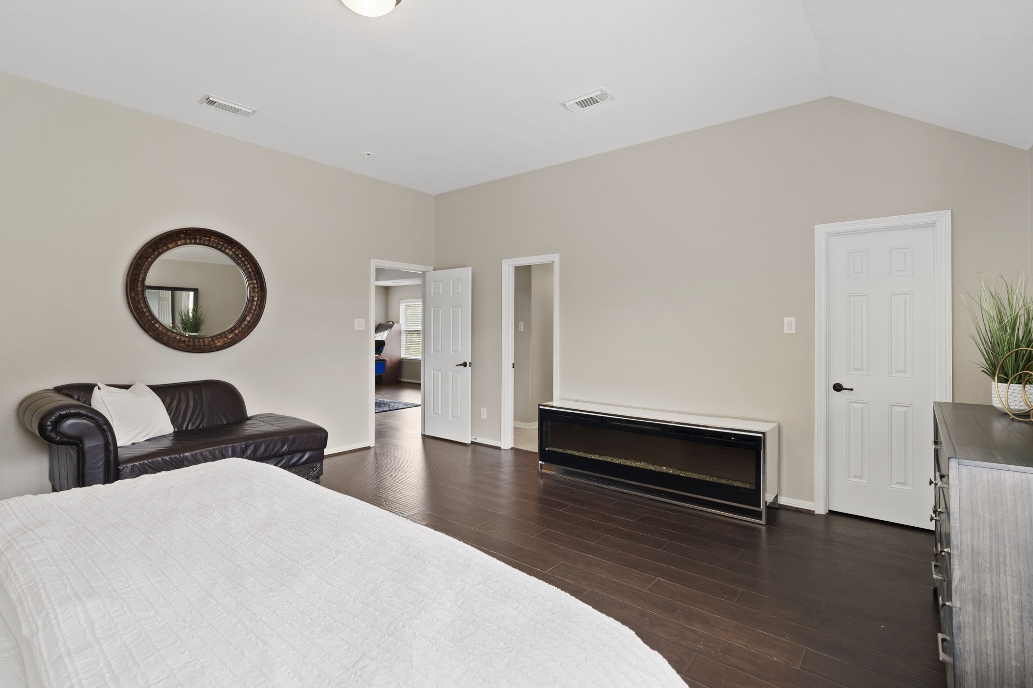 4502 Creek Point Lane, Missouri City, TX 77459