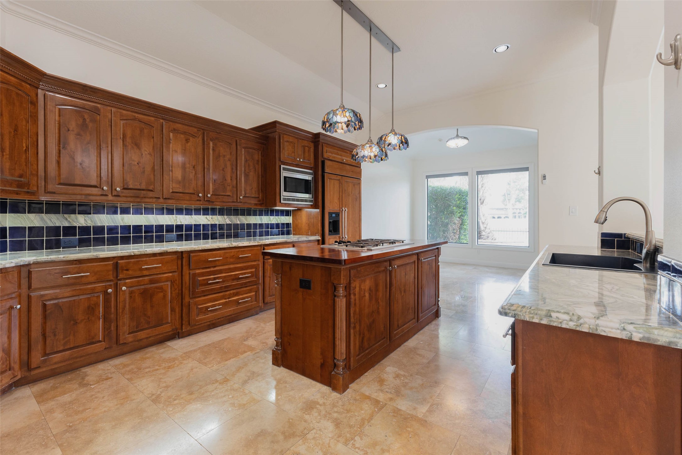 2818 Twin Fountains Drive, Houston, TX 77068